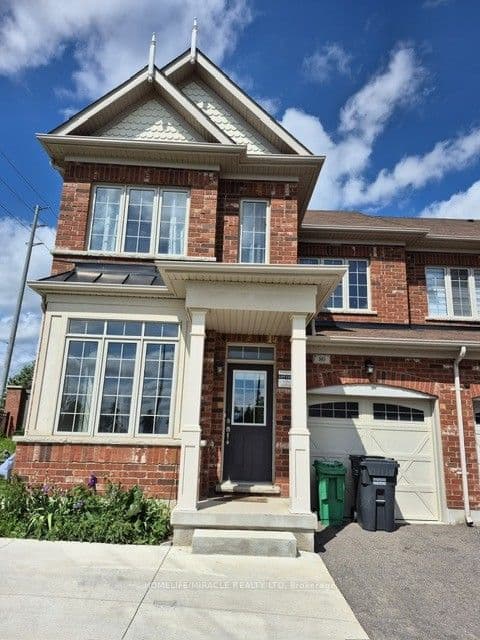 80 Truro Circle photo 1