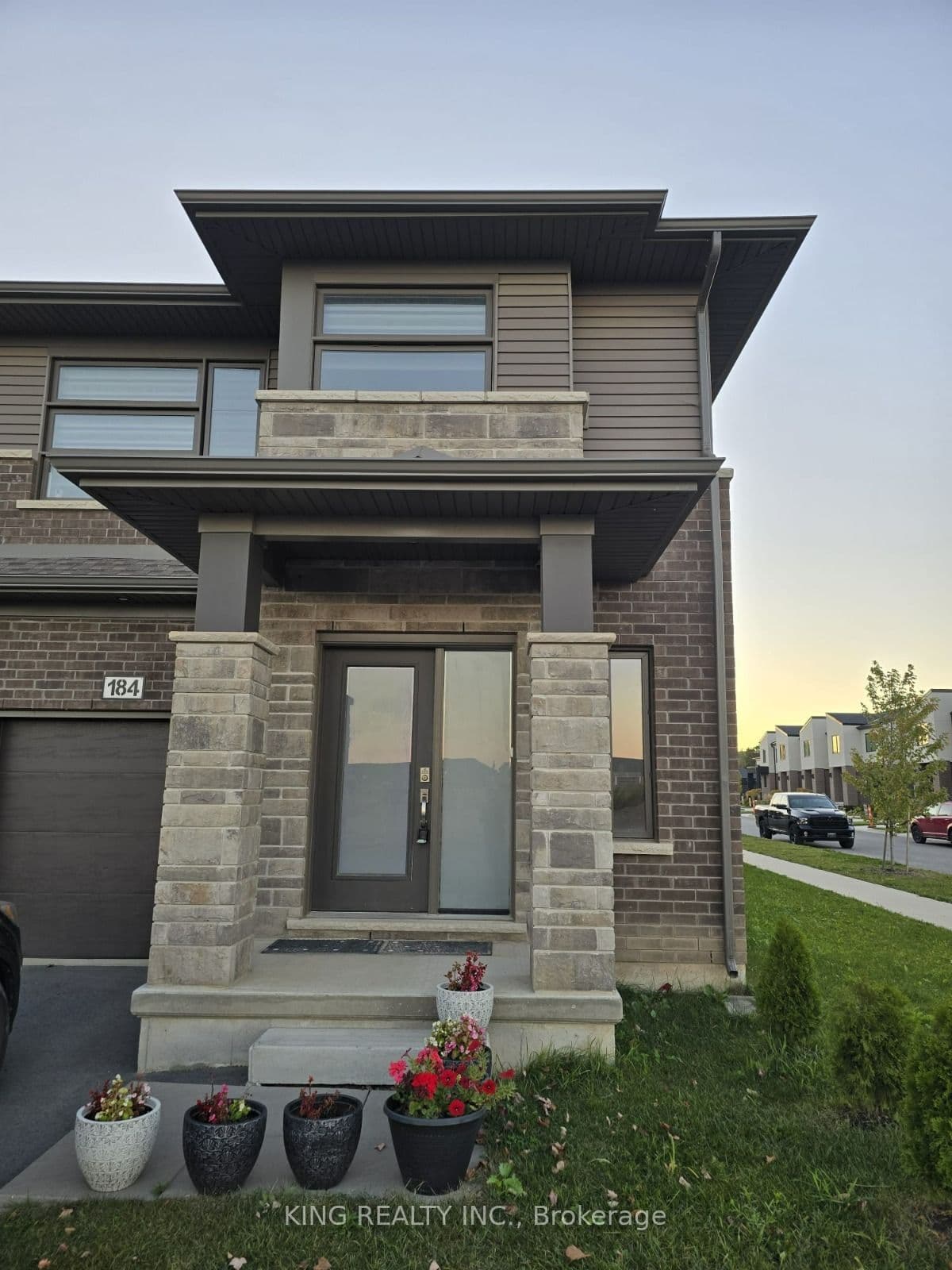184 Klager Avenue photo 1