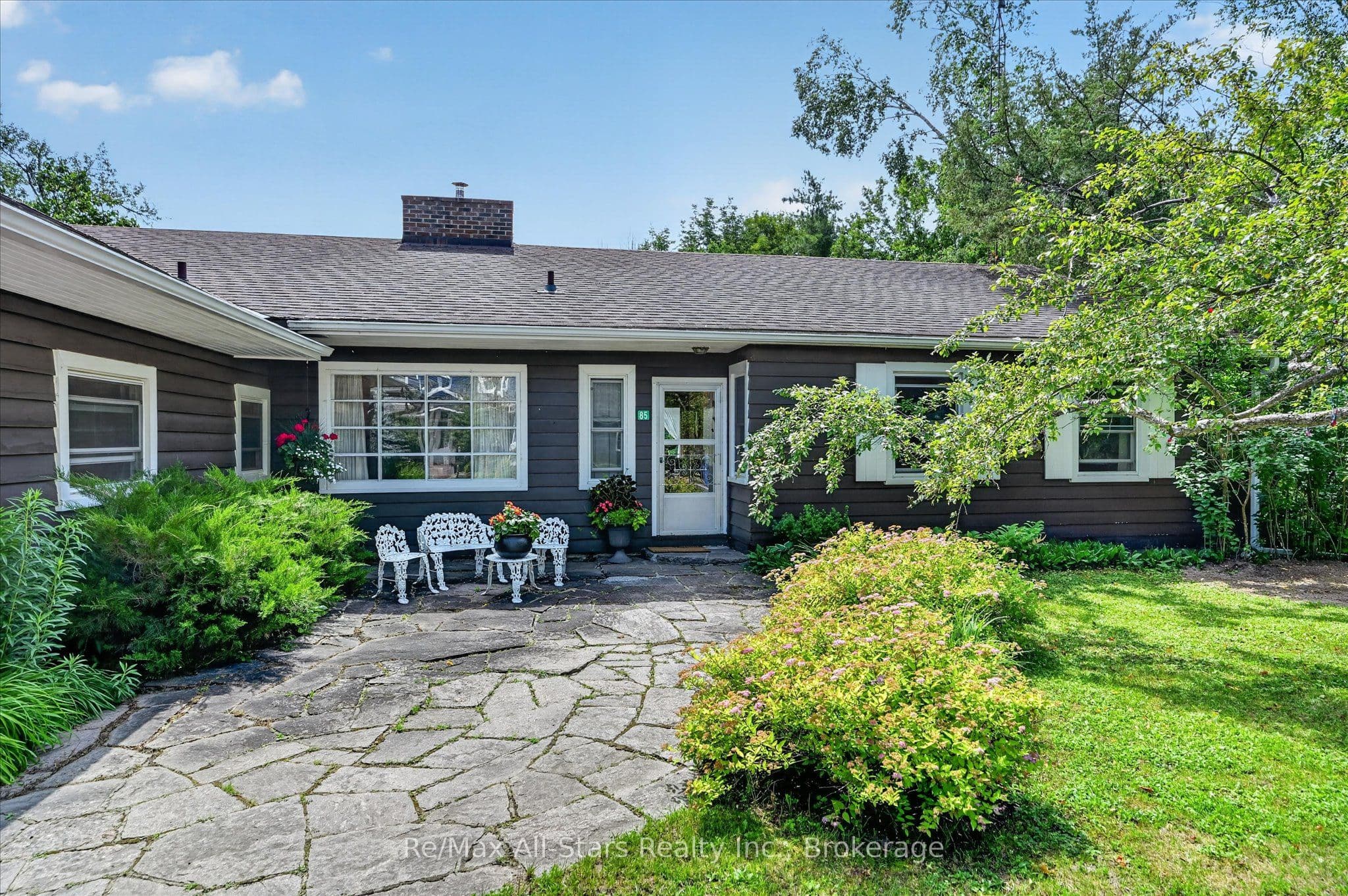 85 Grandy Road photo 1