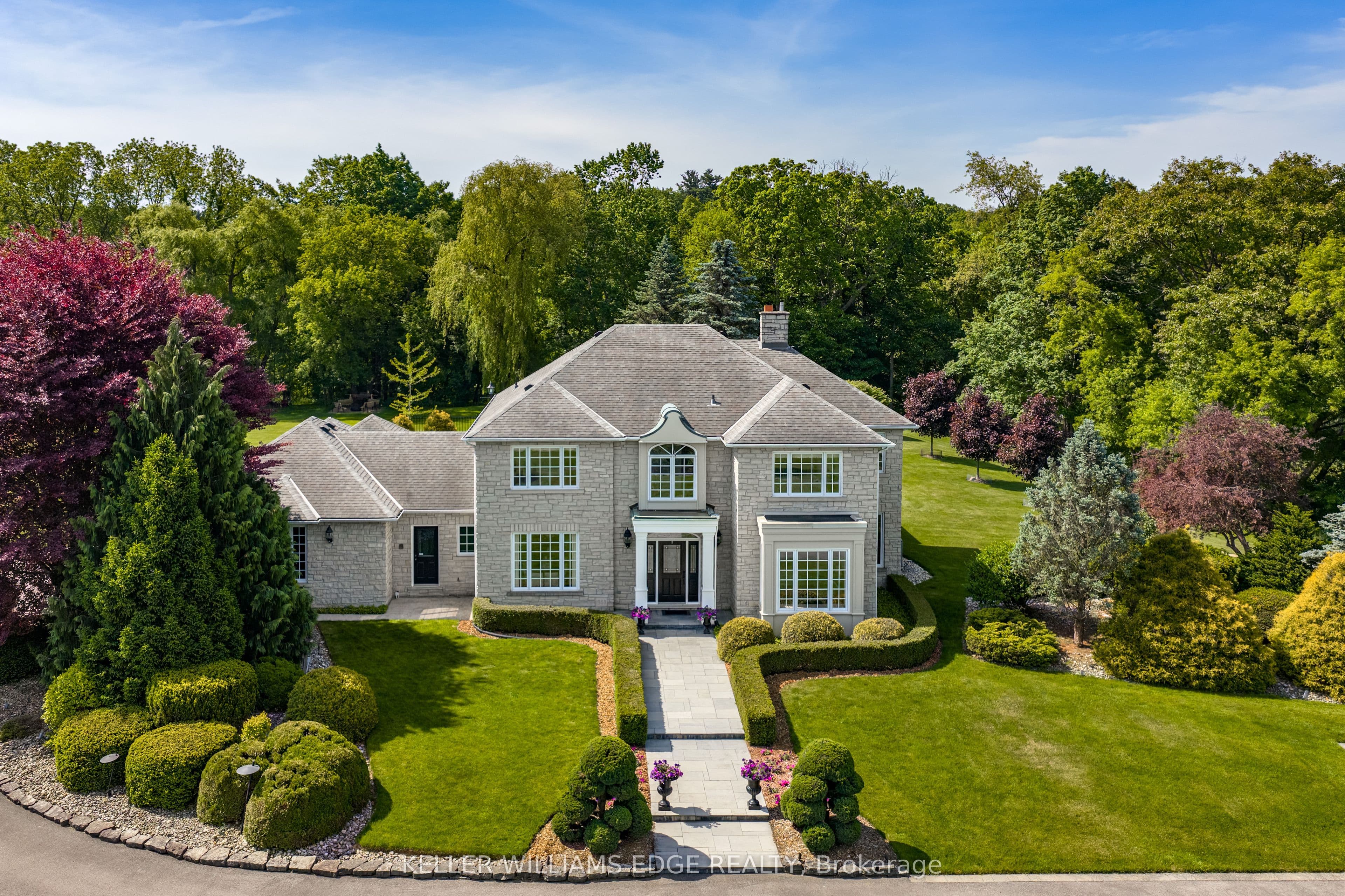 938 Governor's Road photo 1