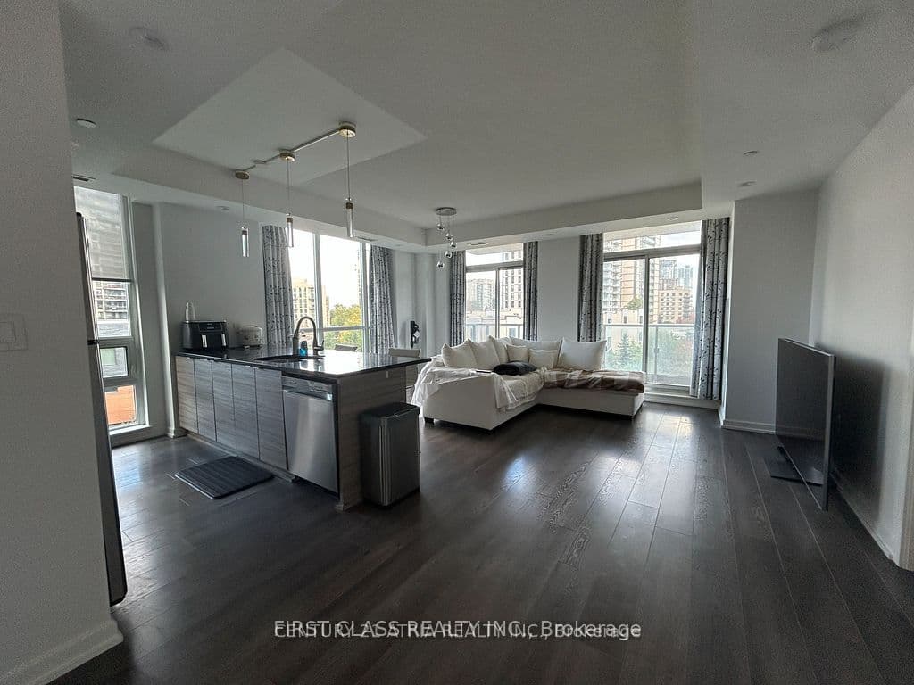 Unit 307 62 Forest Manor Road photo 1
