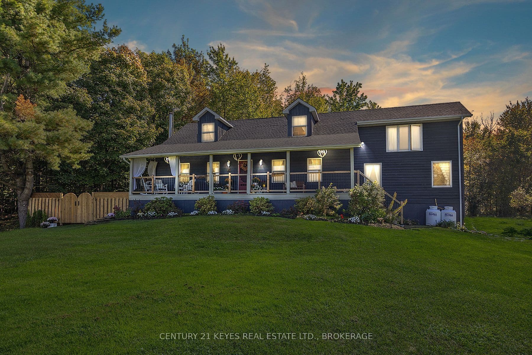 78 Centennial Road photo 1