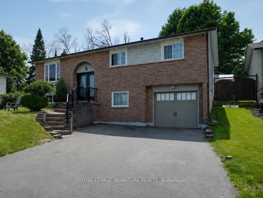 31 Rosalynne Avenue photo 1