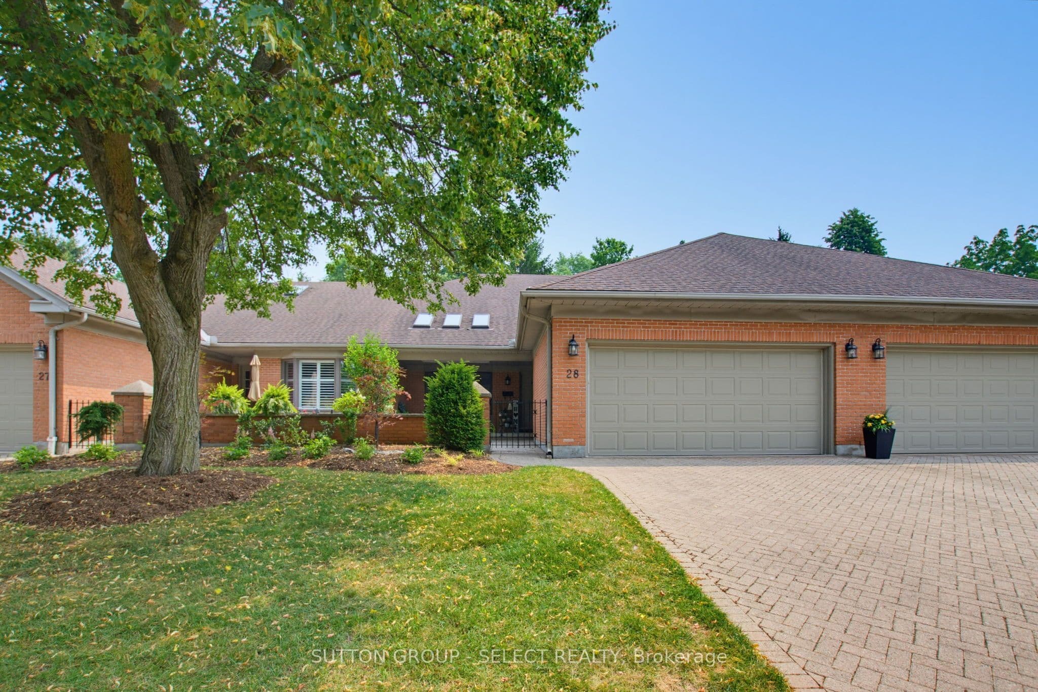 Unit 28 40 Quinella Drive photo 1