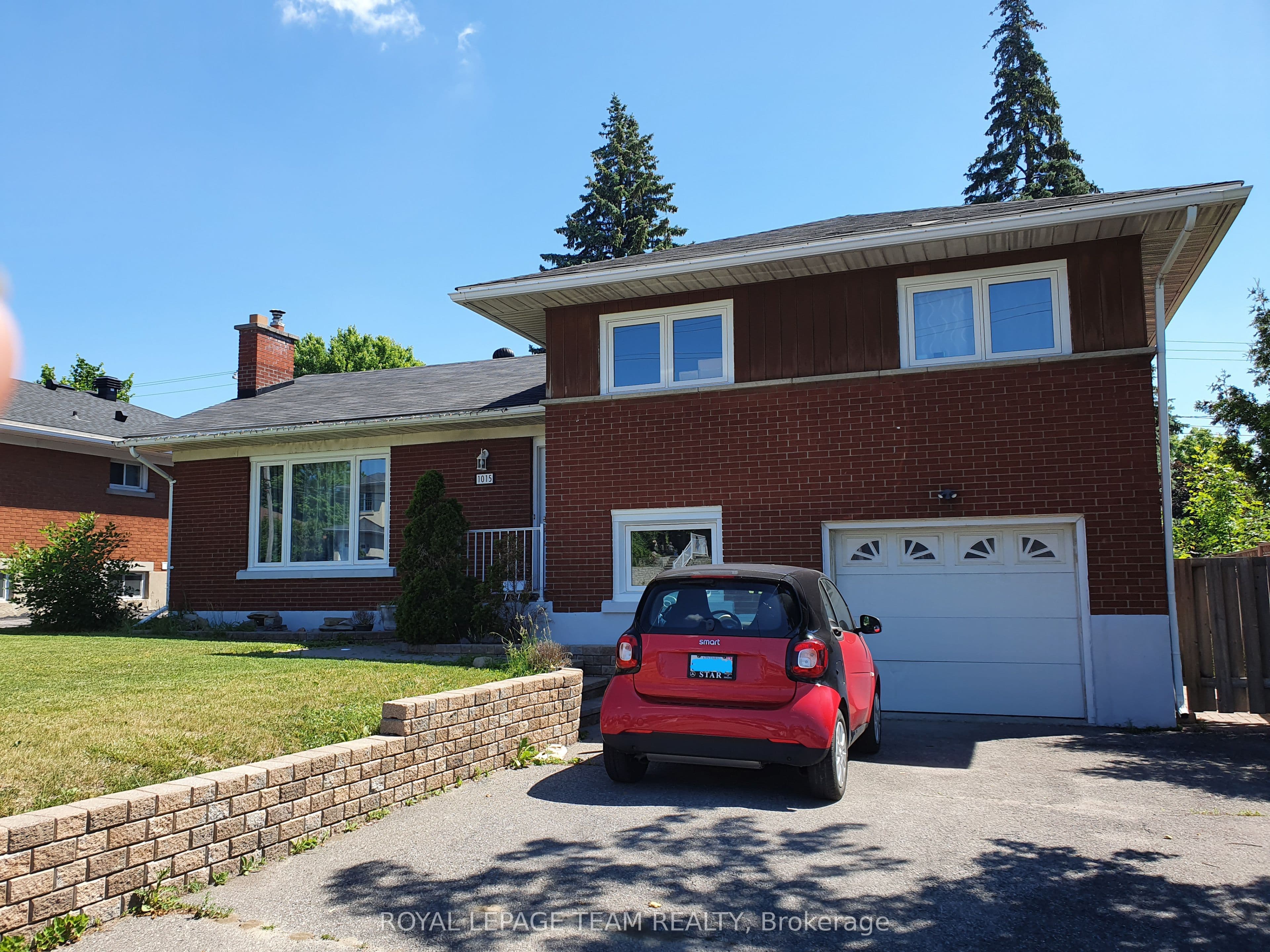 1015 Pinecrest Road photo 1