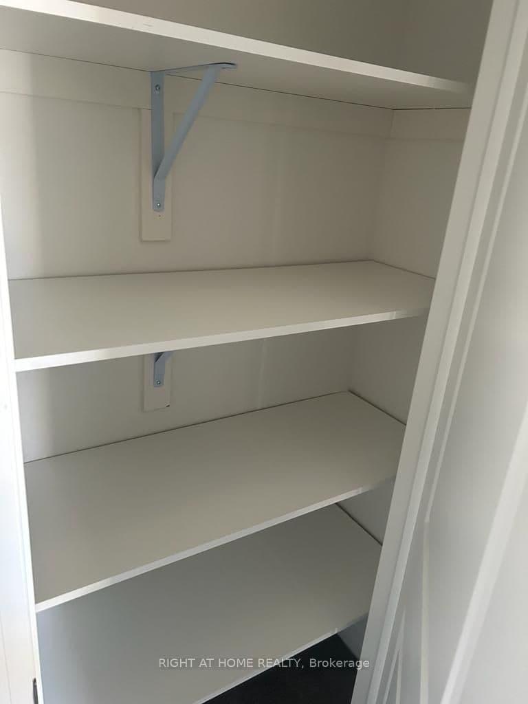 Unit 46 79 Sidney Rose Drive photo 1