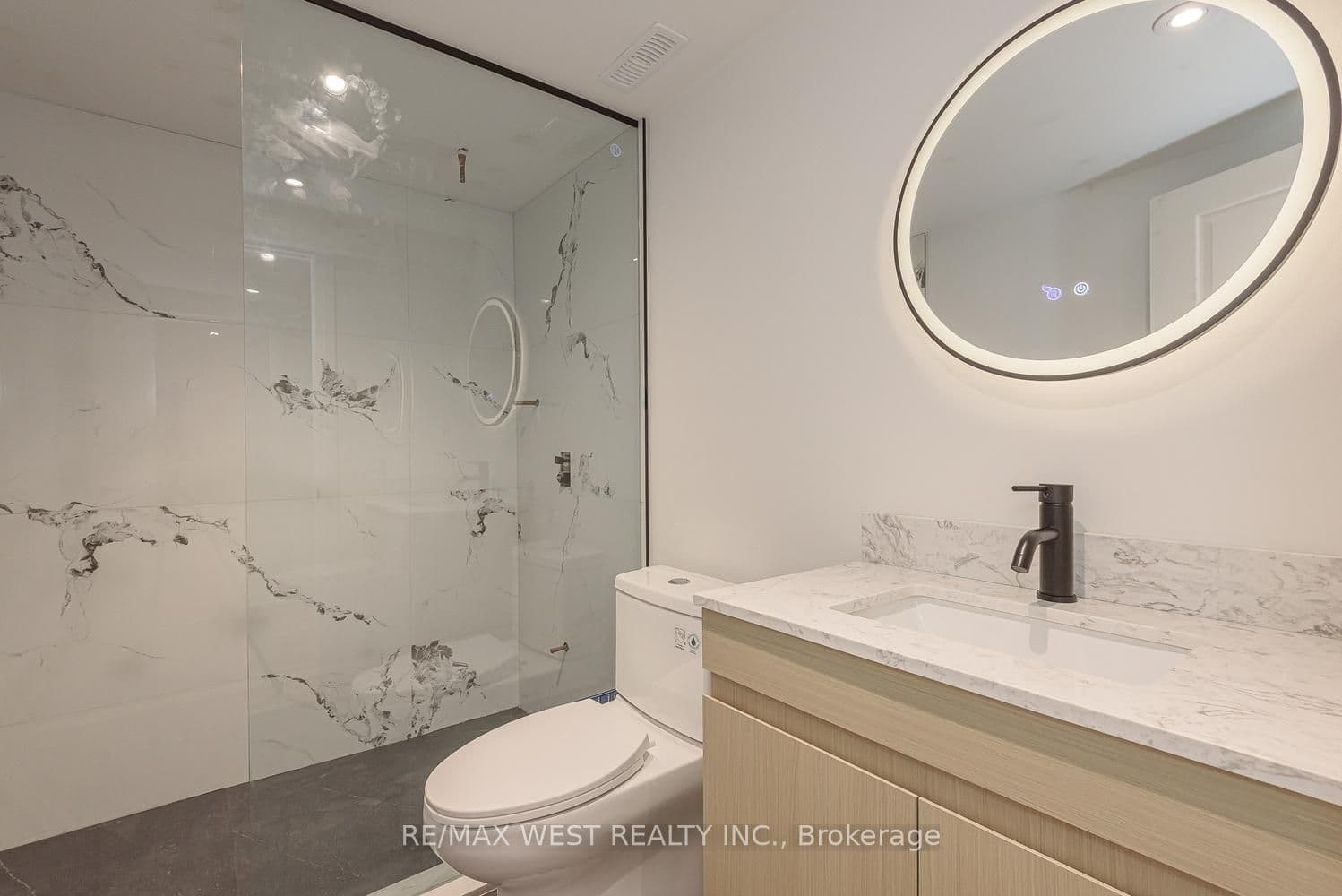 Unit 67 900 Central Park Drive photo 1