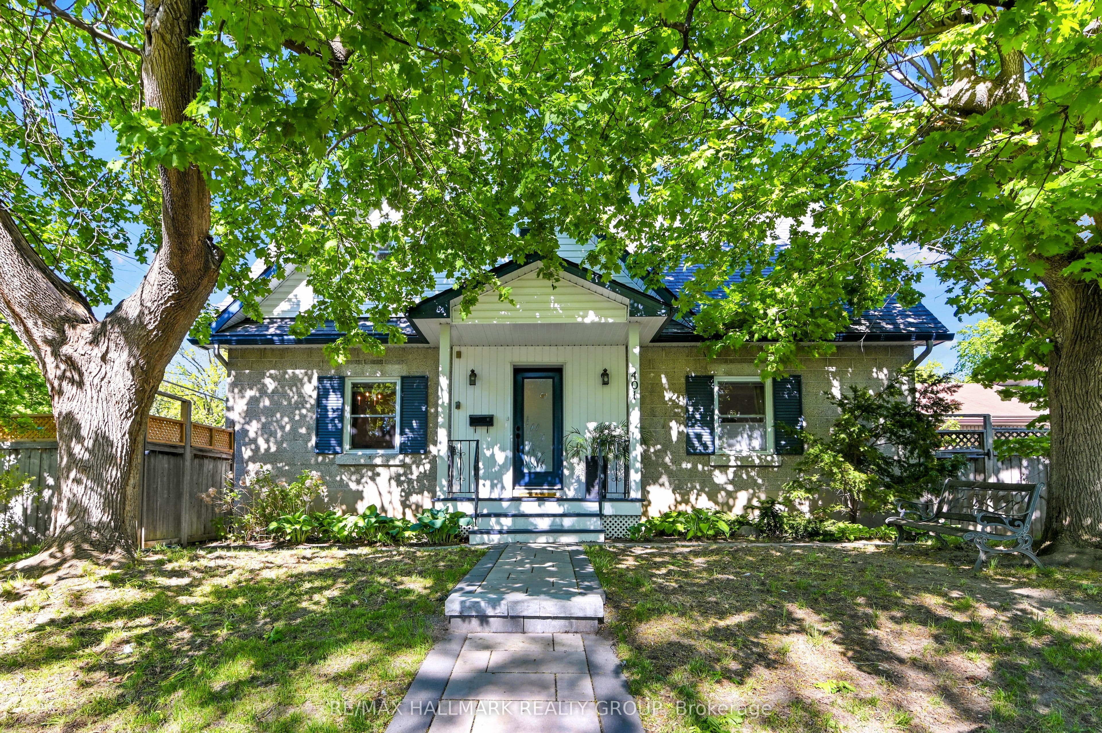 401 Richardson Avenue photo 1