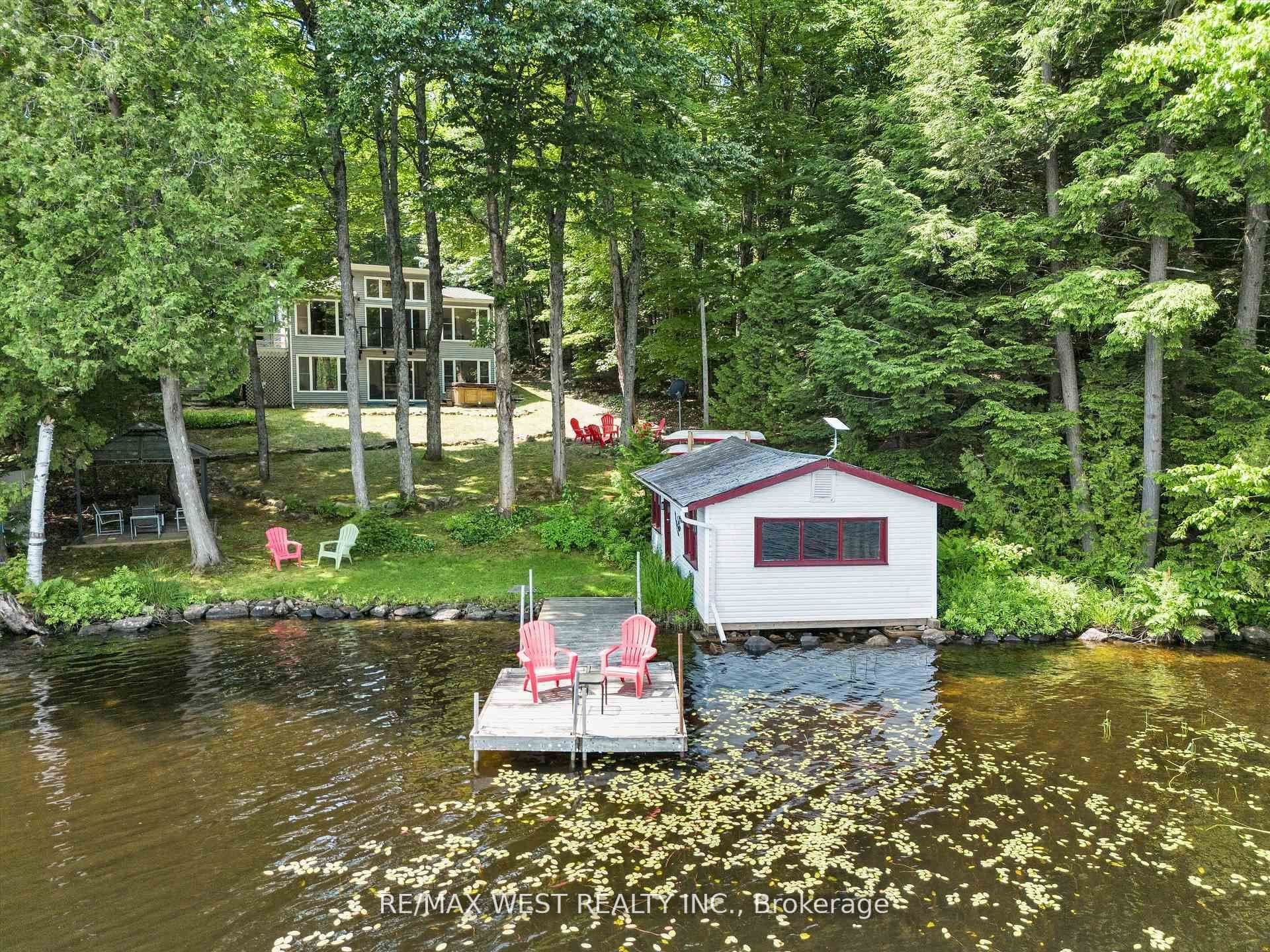 1091 MCARTHUR POINT Road photo 1