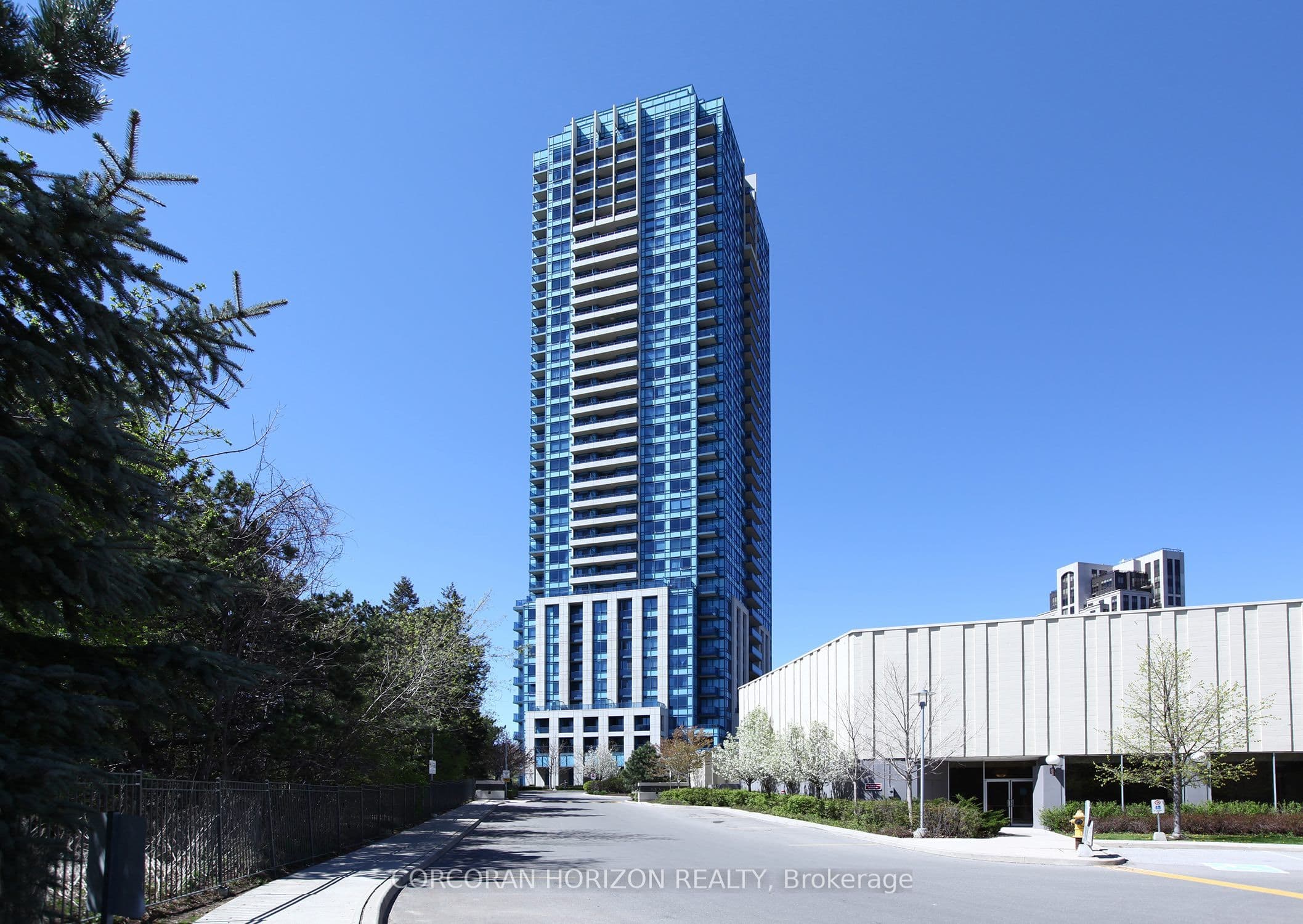 Unit 2509 181 Wynford Drive photo 1