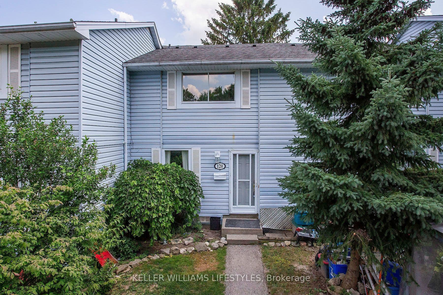 120 Monmore Road photo 1