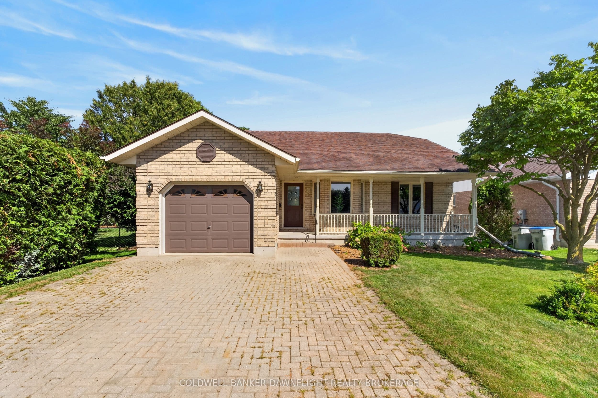 14 Gregus Court photo 1