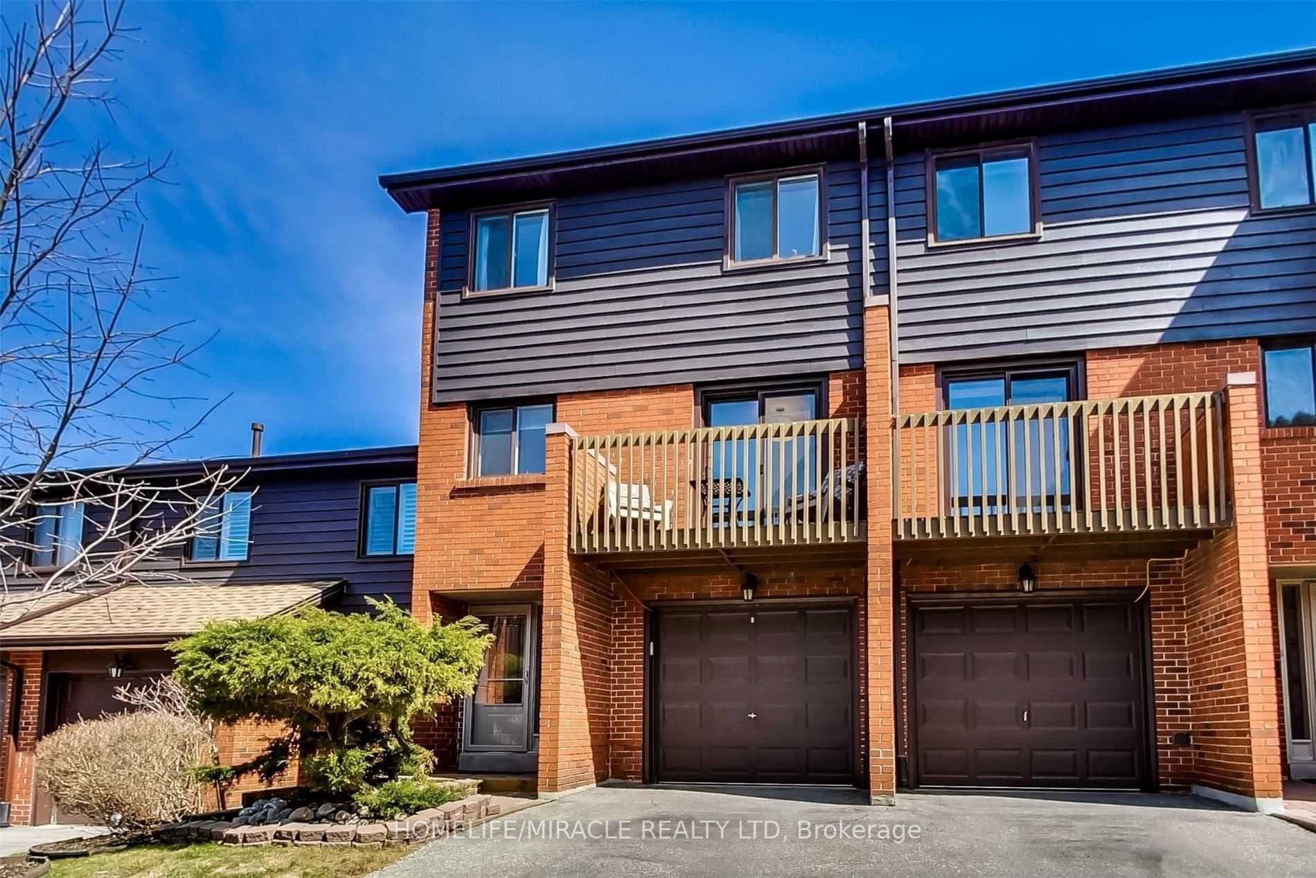 Unit 32 4165 Fieldgate Drive photo 1