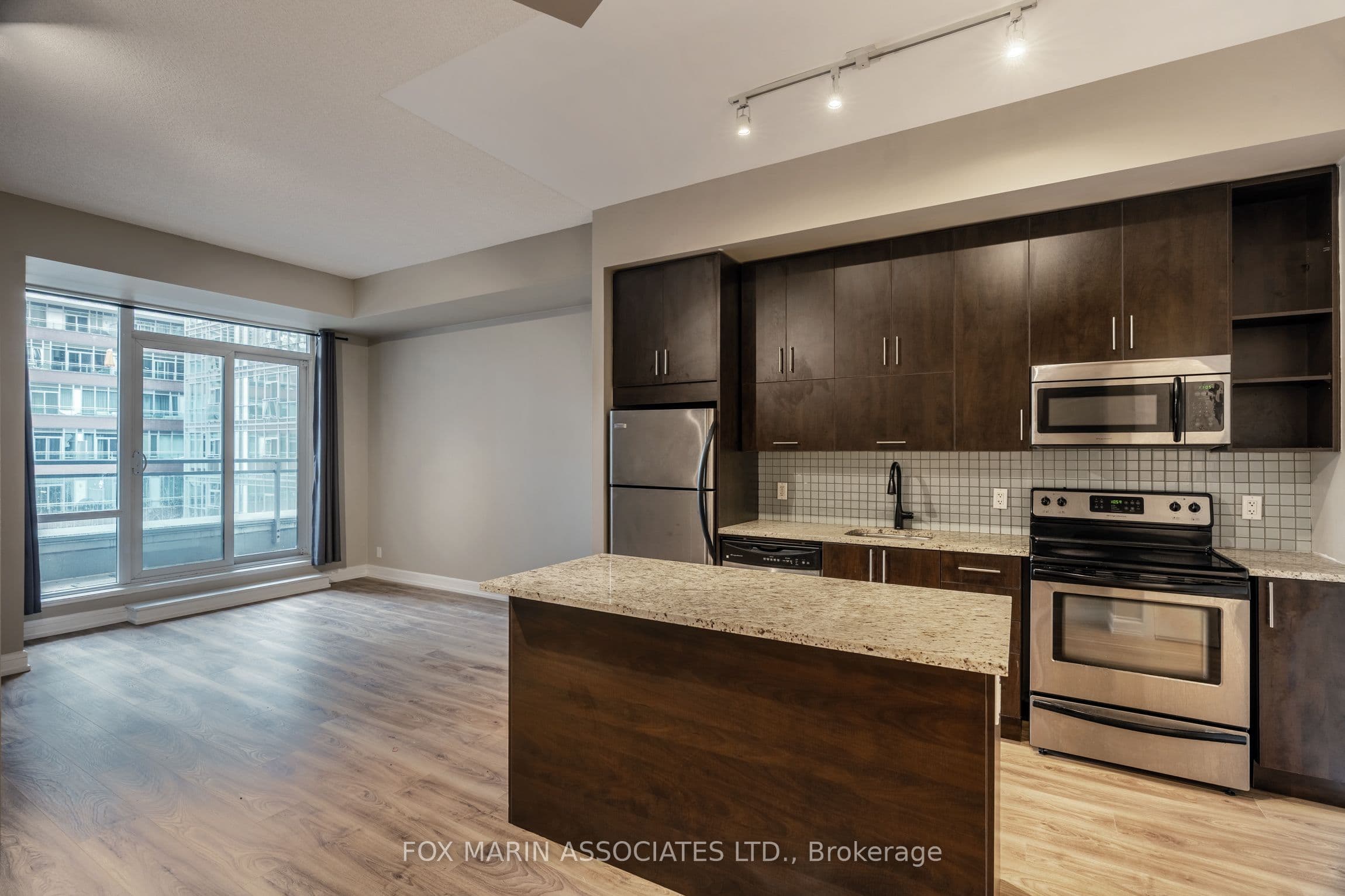 Unit 403 112 George Street photo 1