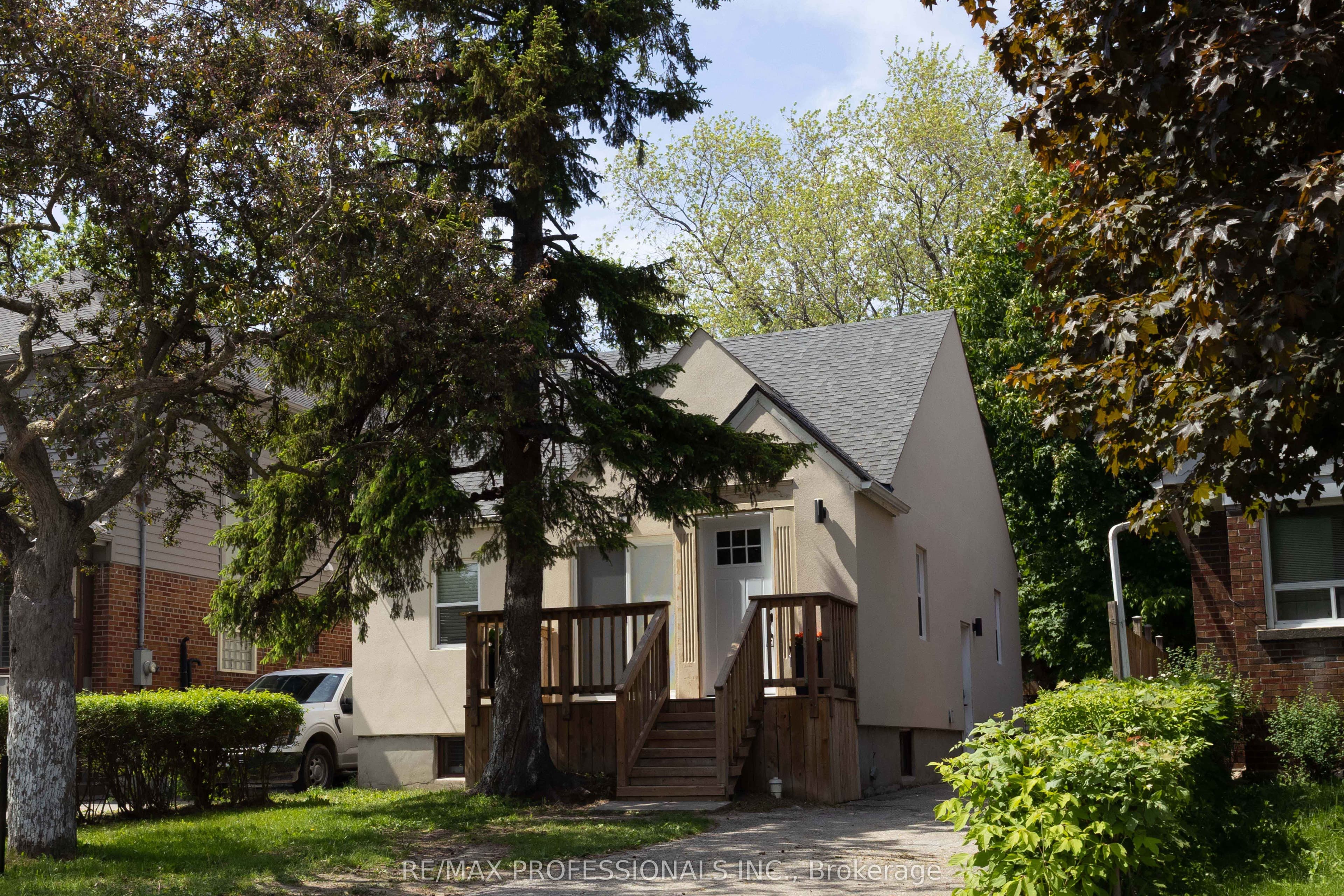 76 Macdonald Street photo 1