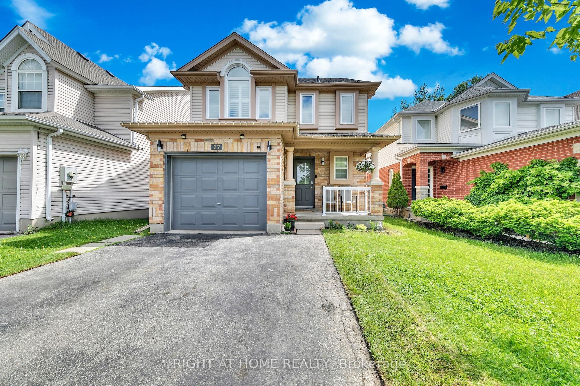 77 Milson Crescent photo 1