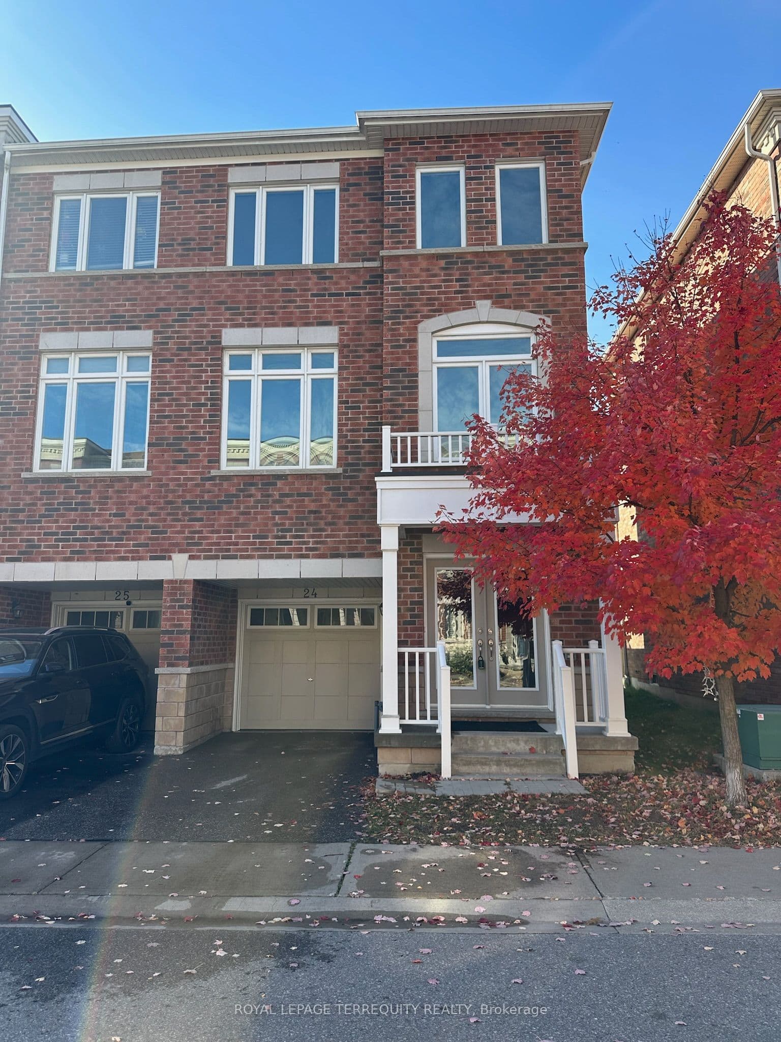 Unit 24 1299 Glenanna Road photo 1