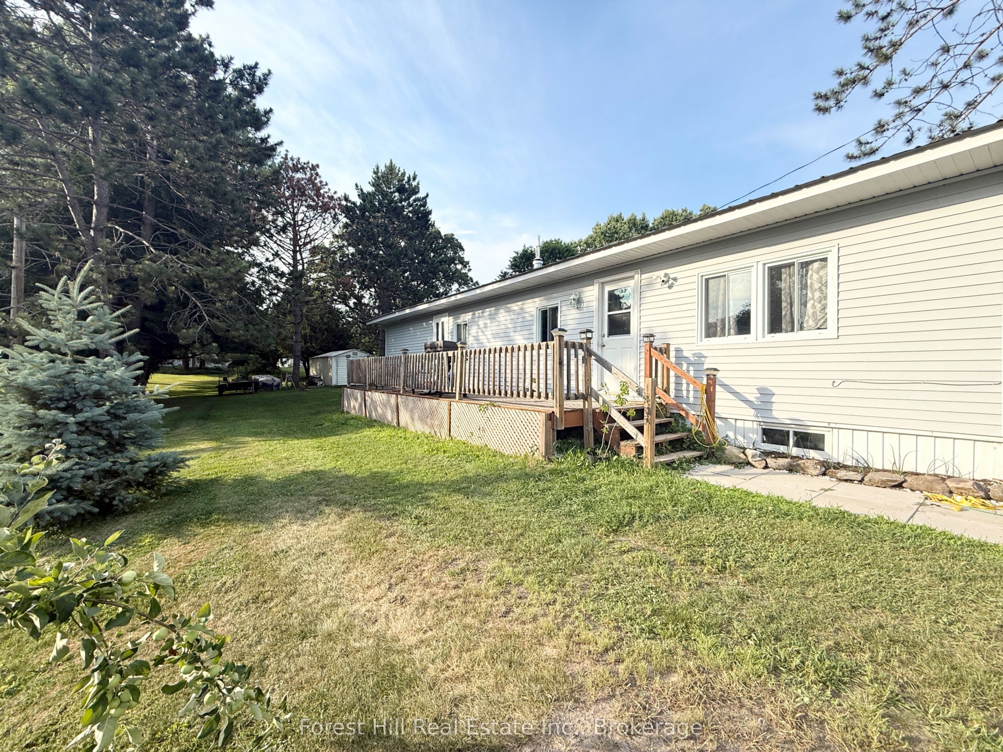 43 Davis Drive photo 1