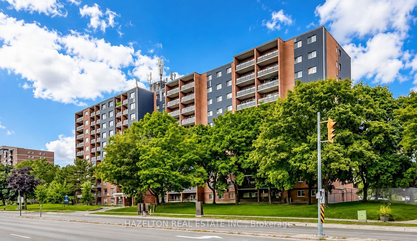 Unit 1001 1665 Bloor Street photo 1