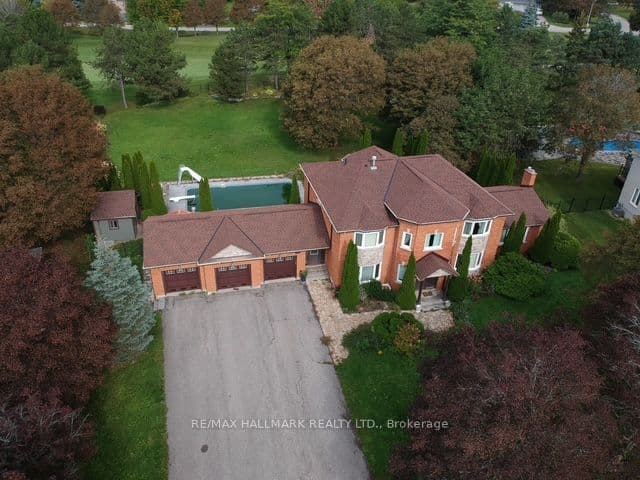 11 Sleepy Hollow Lane photo 1