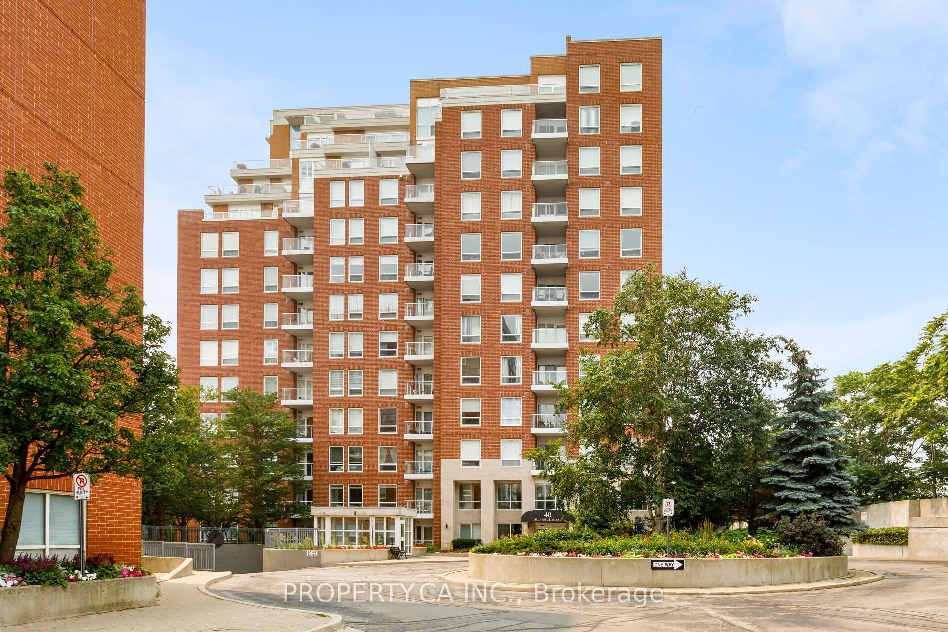 Unit 204 40 Old Mill Road photo 1