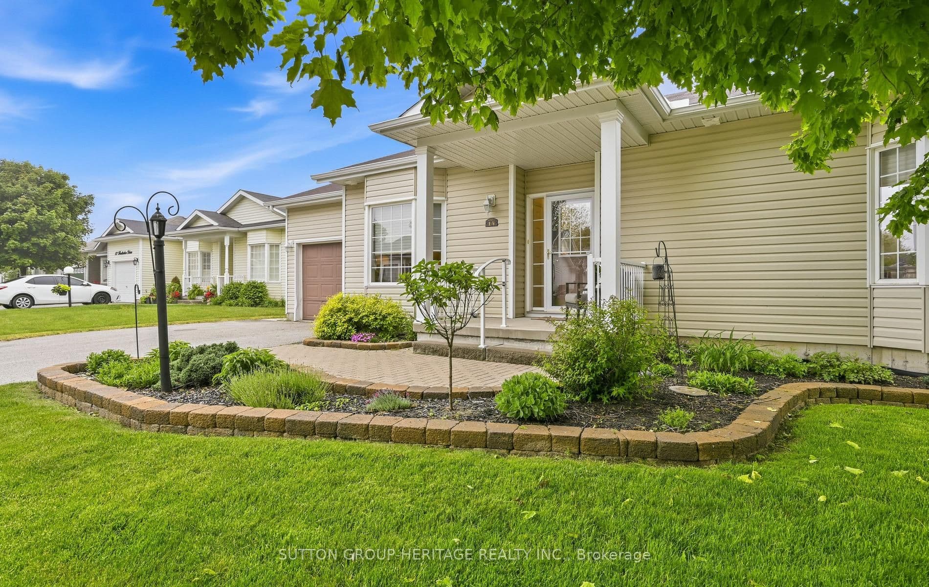 14 Heatherlea Drive photo 1