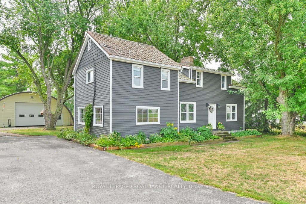425 Rosebush Road photo 1
