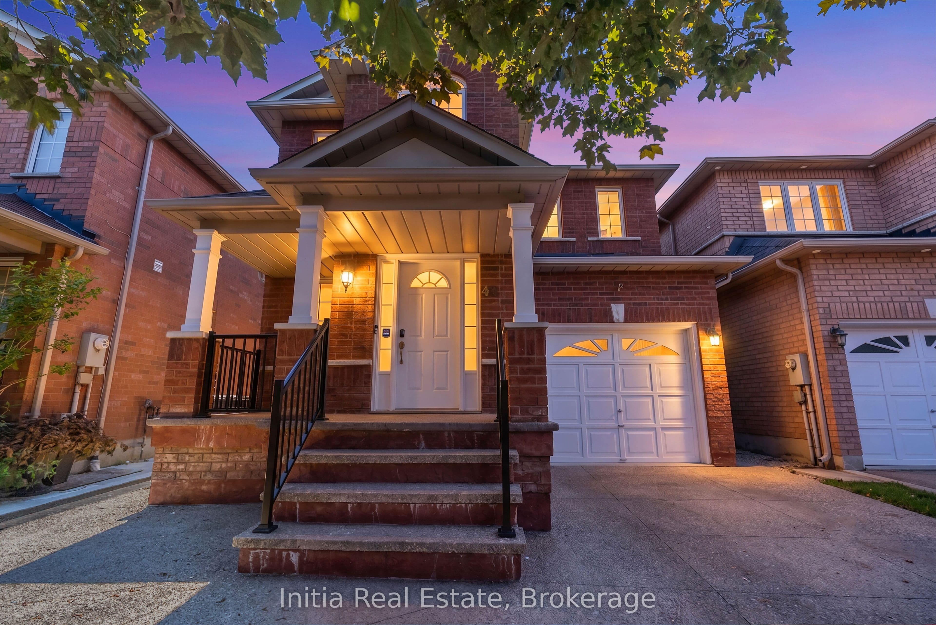 46 Florence Drive photo 1