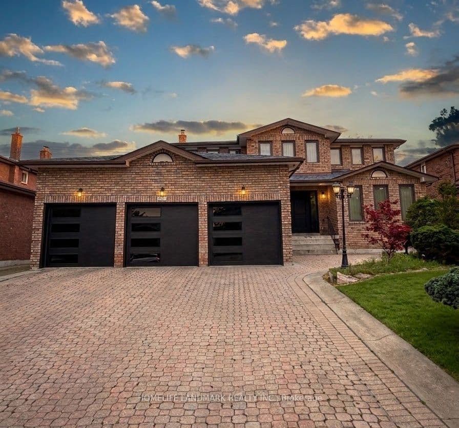 11 Ravenhill Crescent photo 1