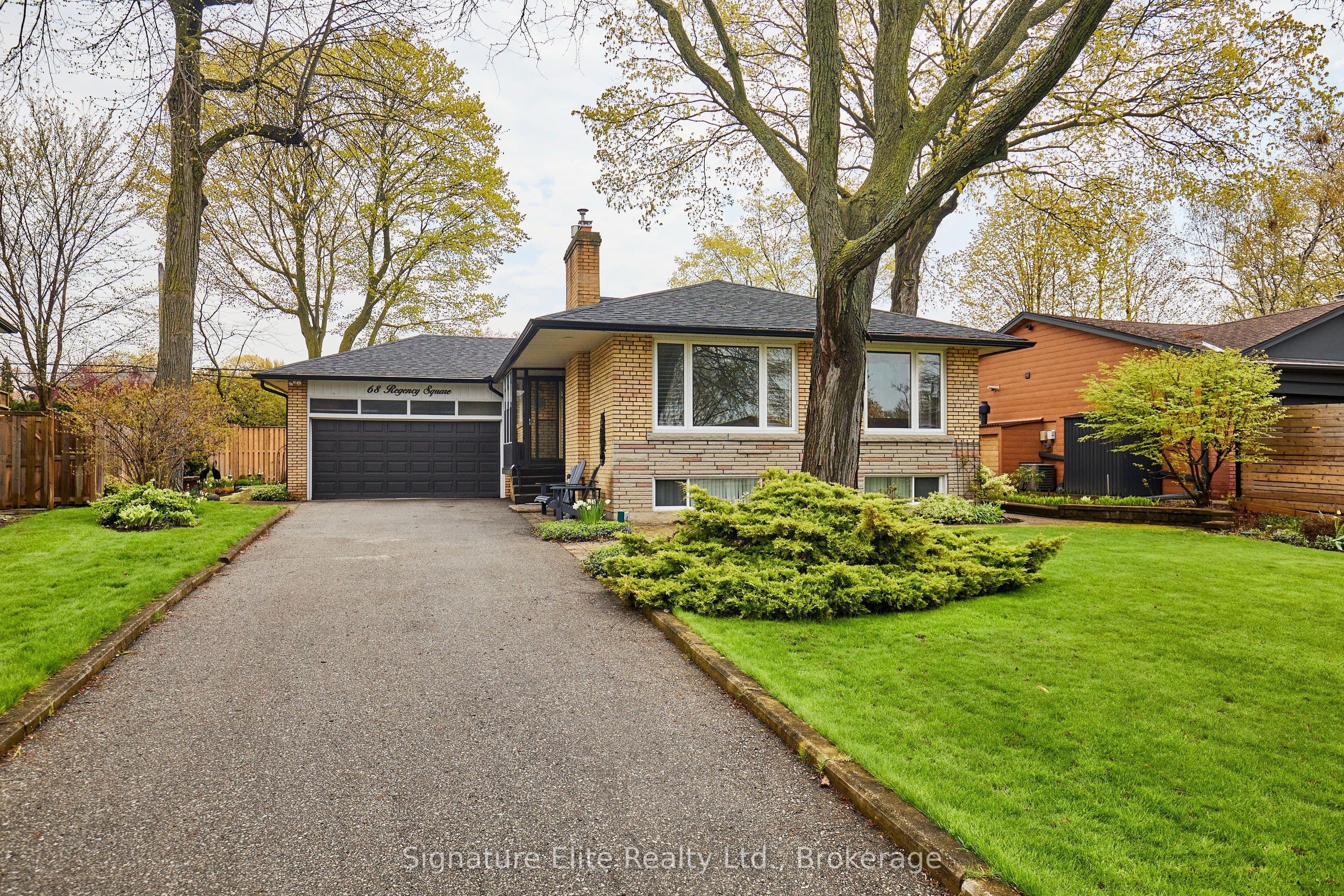 68 Regency Square photo 1