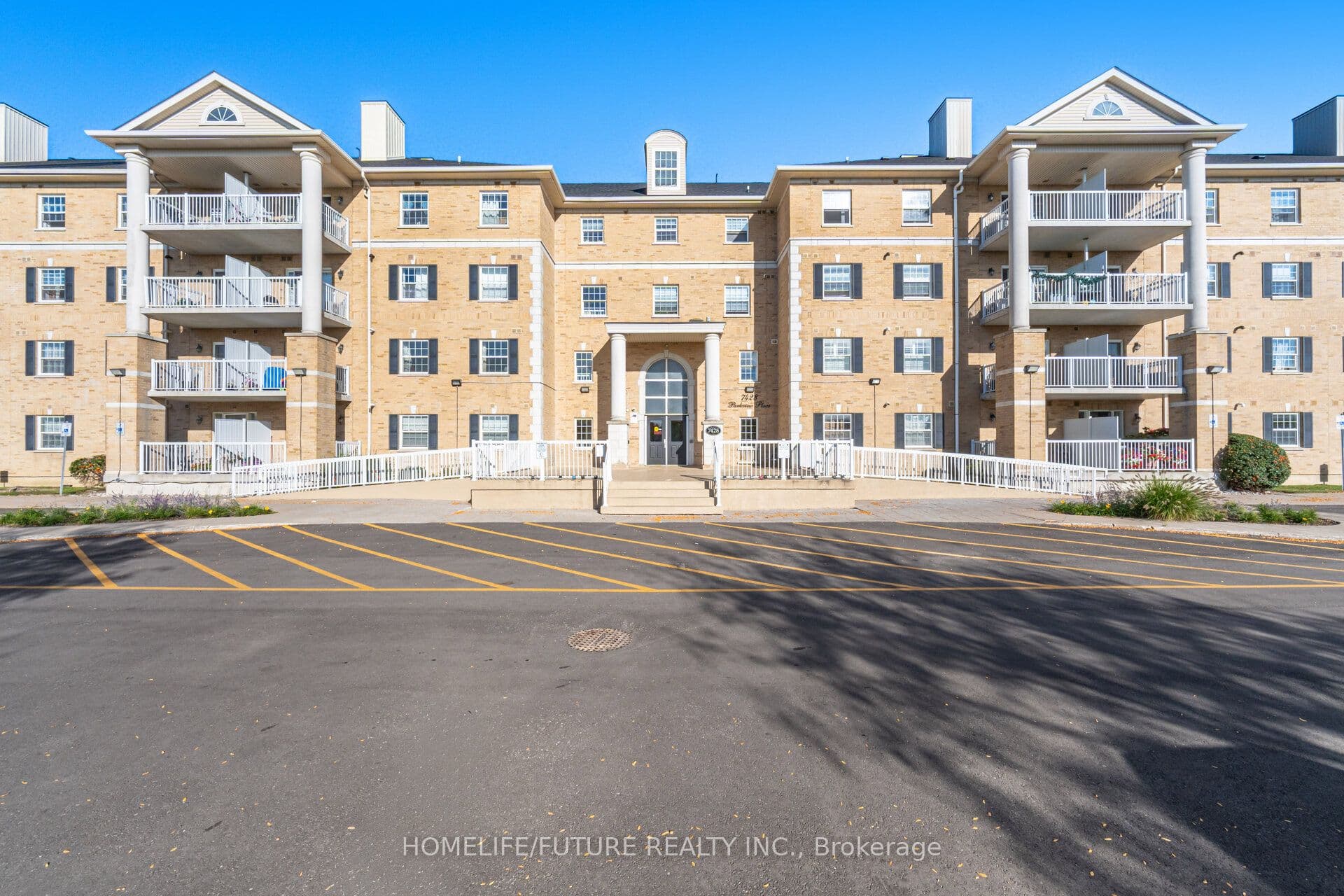 Unit 203 7428 Markham Road photo 1