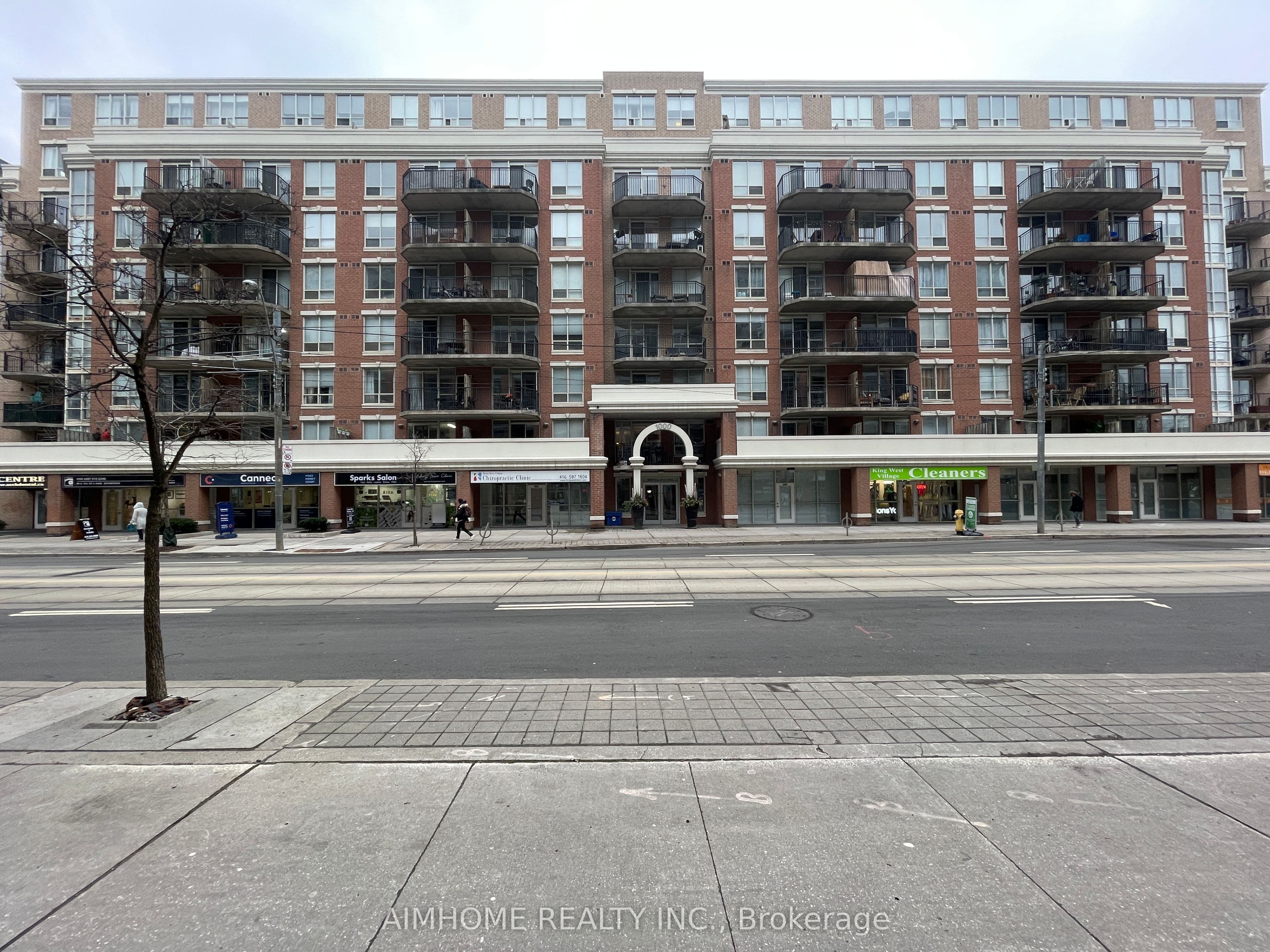 Unit 317 1000 King Street photo 1
