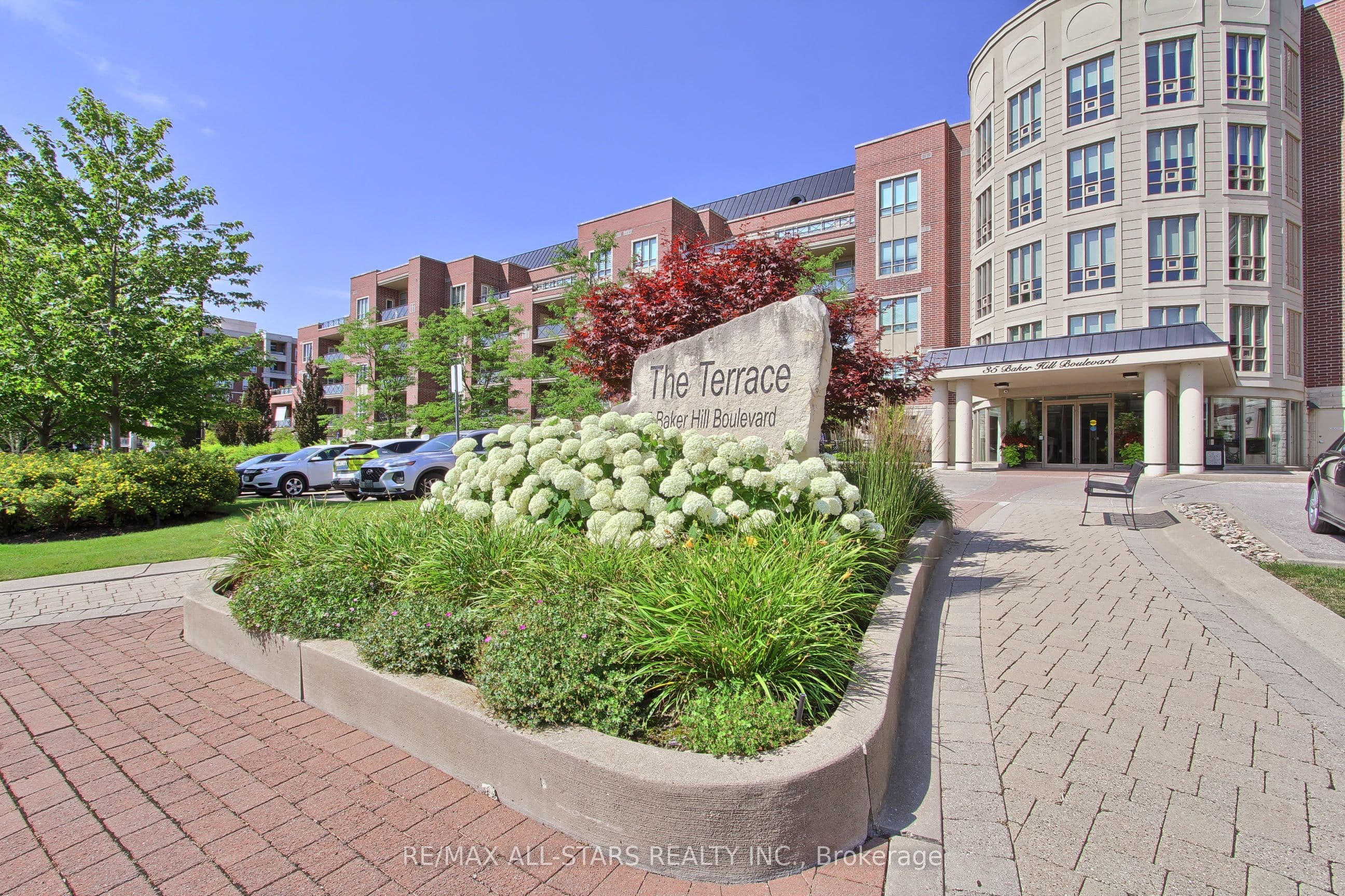 Unit 322 35 Baker Hill Boulevard photo 1