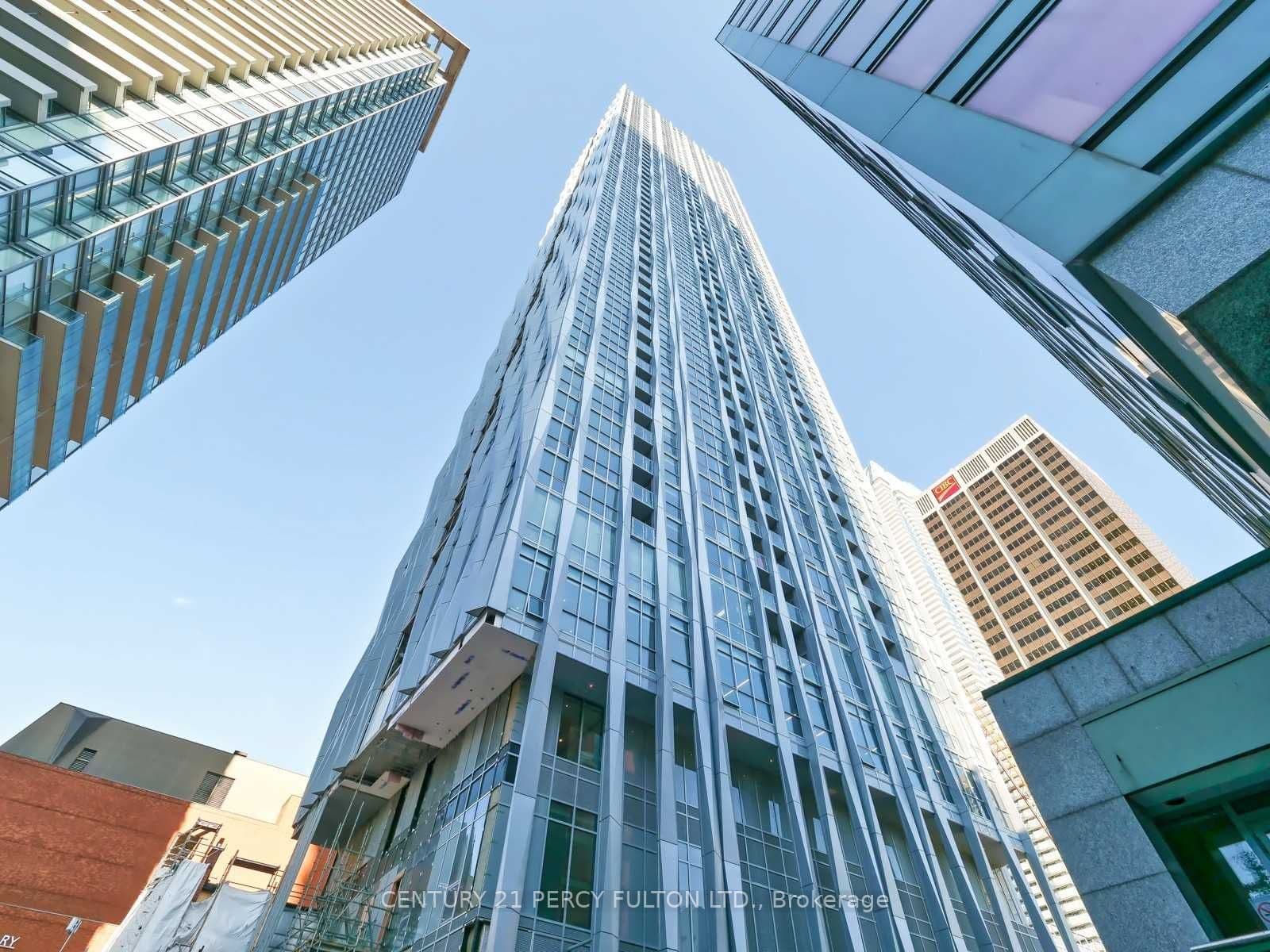 Unit 2507 1 Yorkville Avenue photo 1