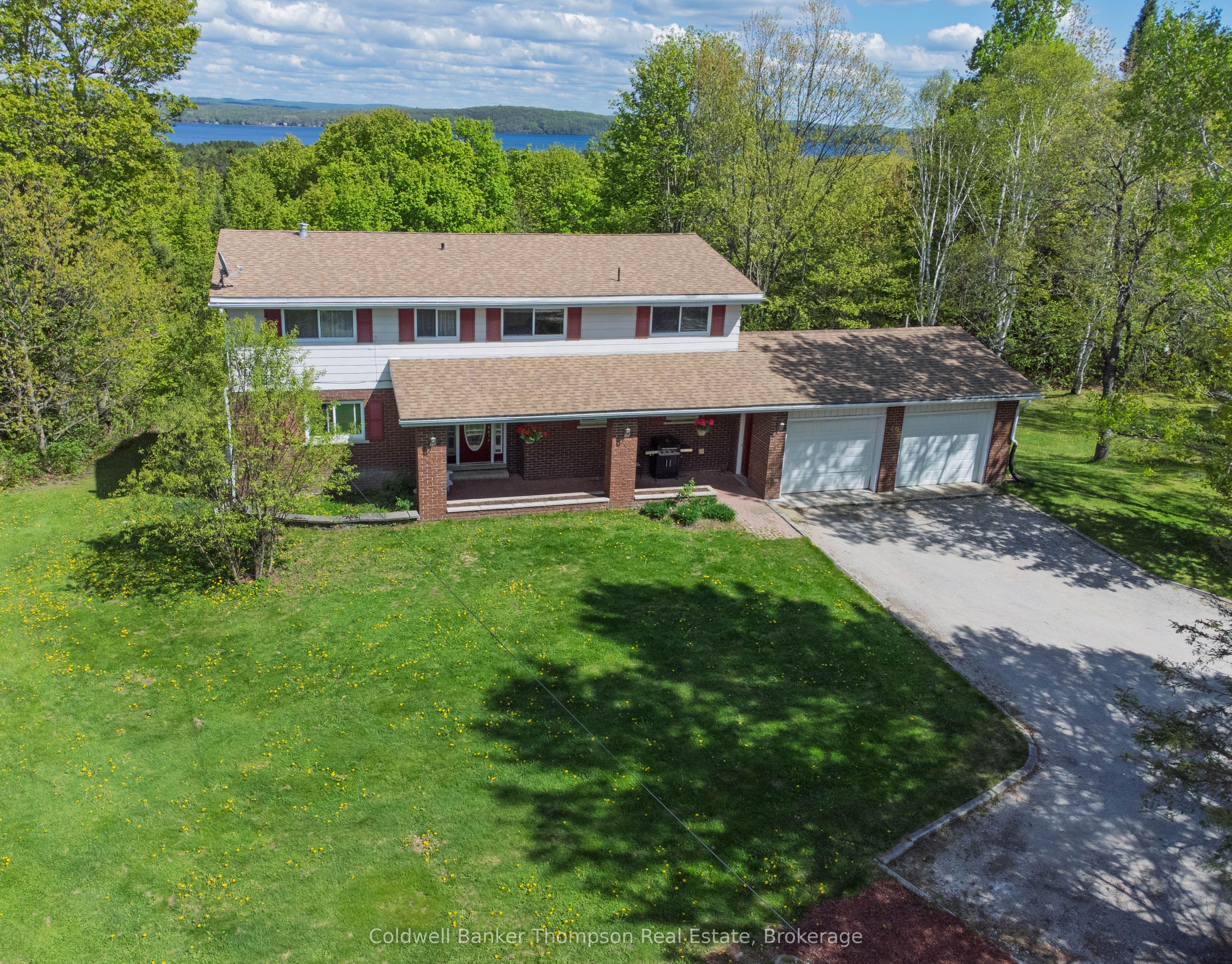 79 Oakridge Drive photo 1