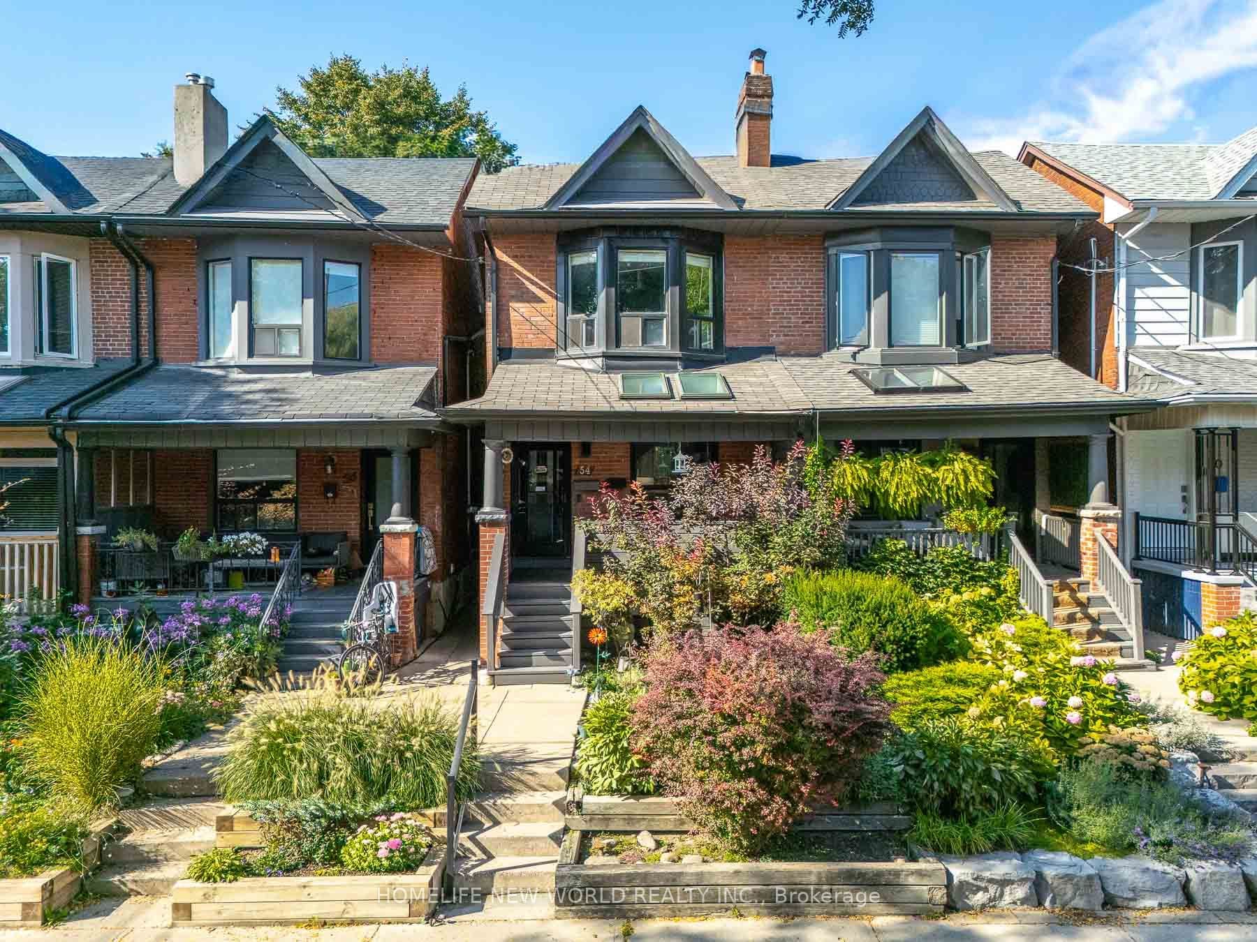 54 Marchmount Road photo 1