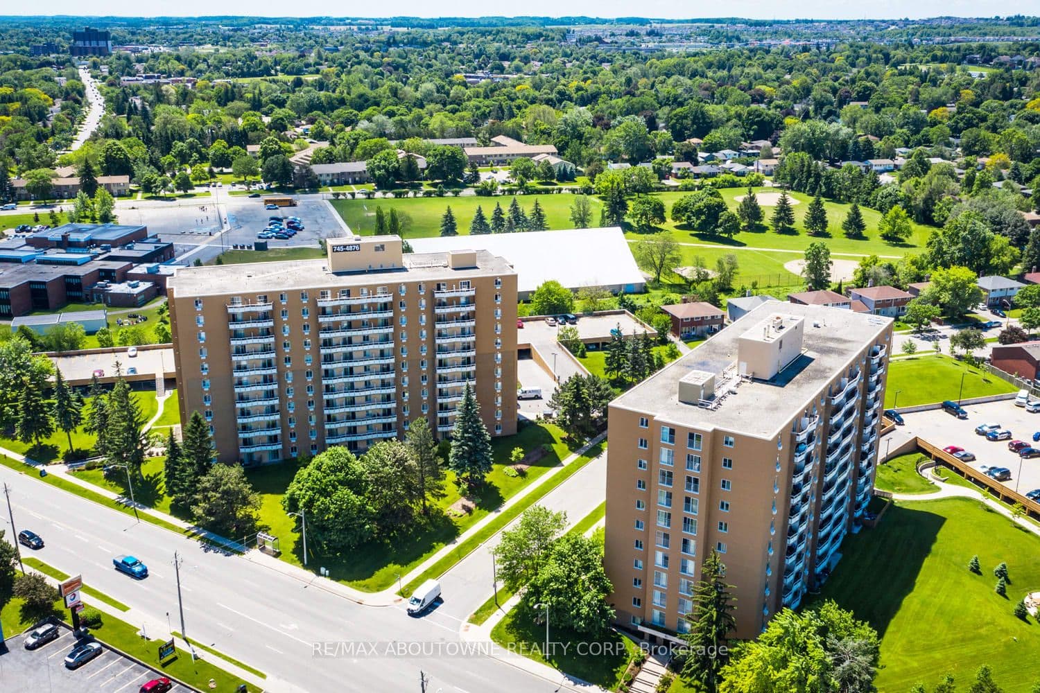 Unit 609 10 Overlea Drive photo 1