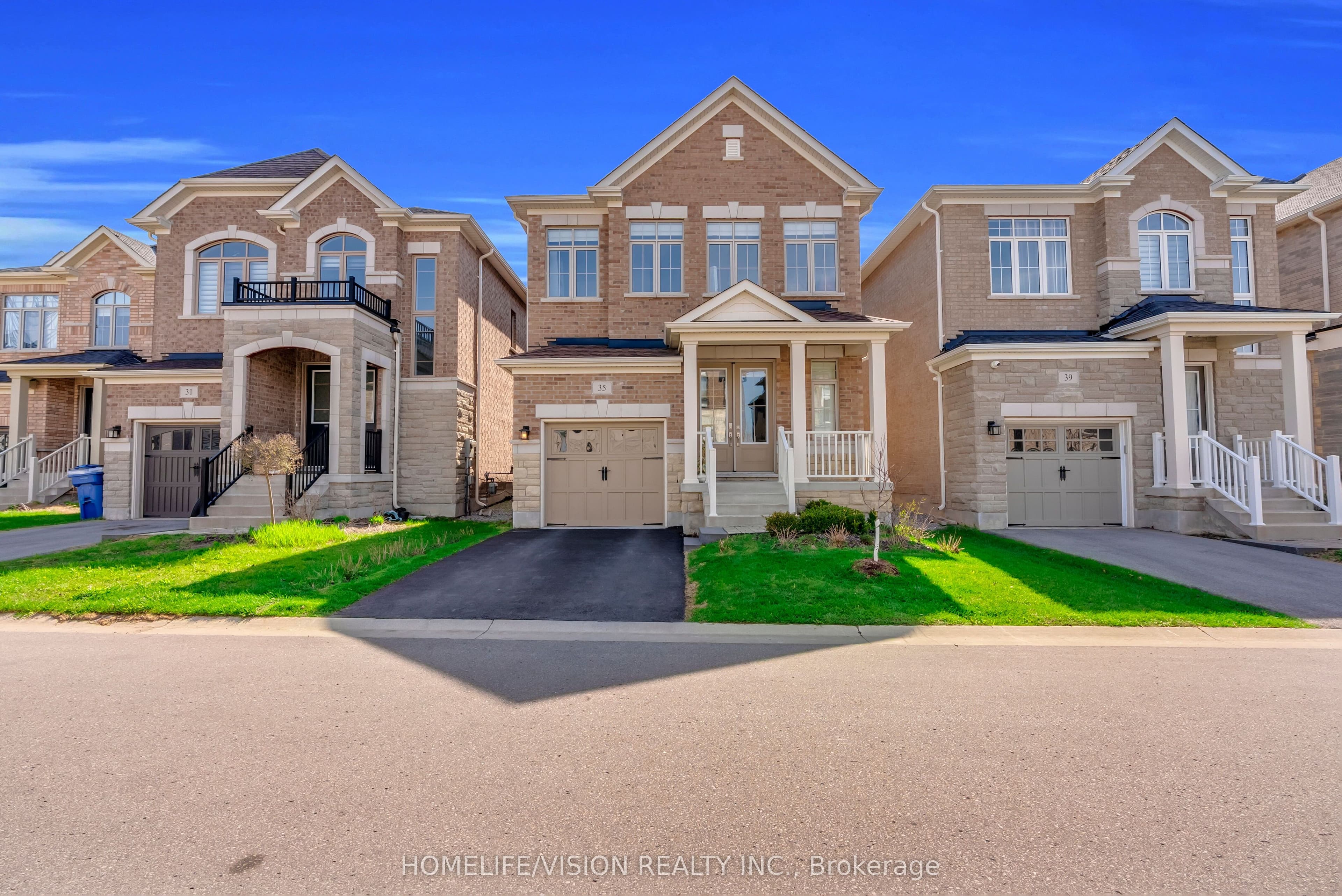 35 Pine Hill Crescent photo 1
