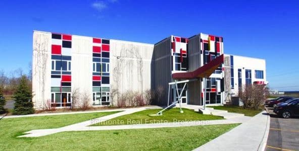 Unit 102 250 Water Street photo 1