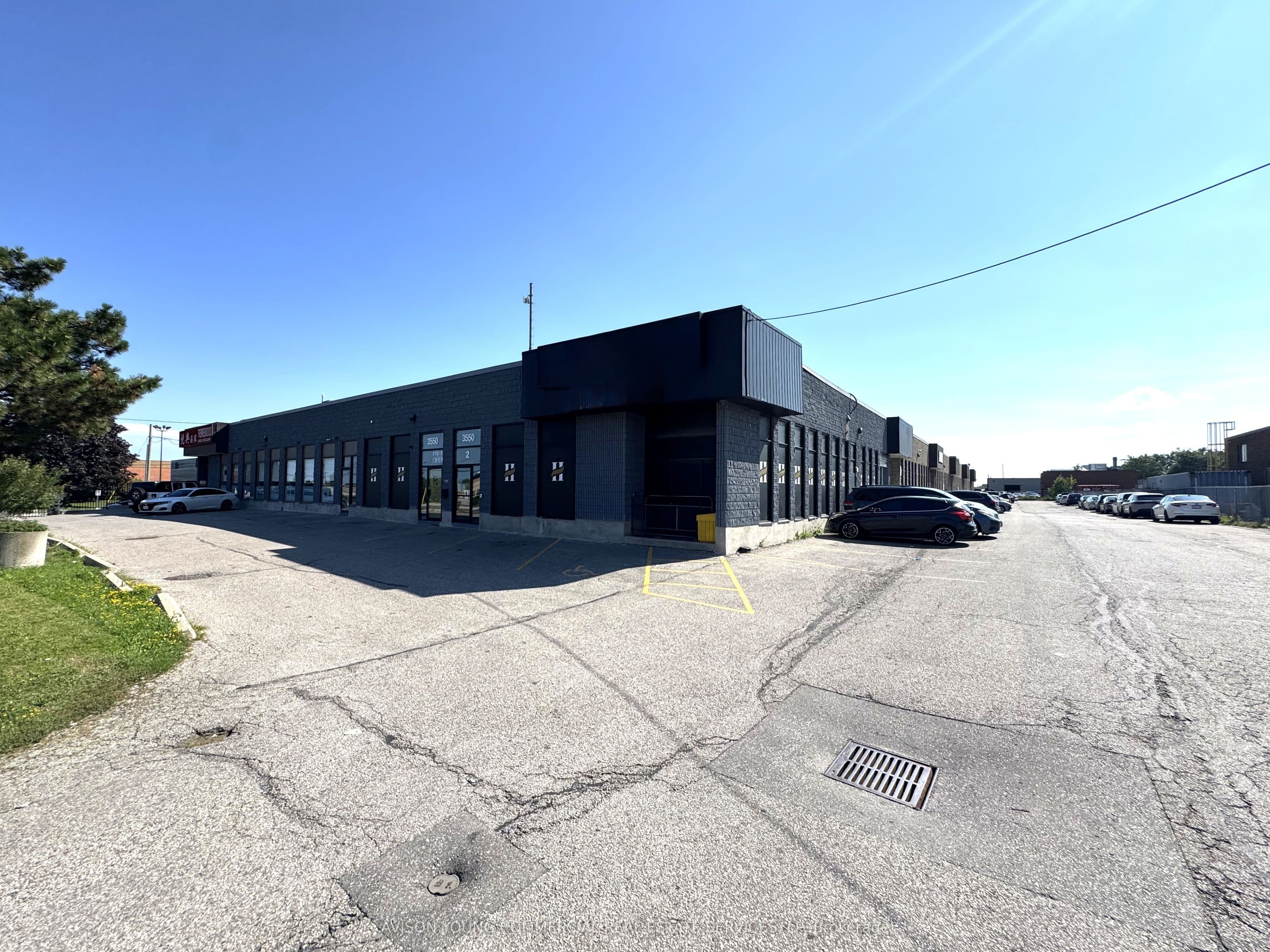 3550 Wolfedale Road photo 1
