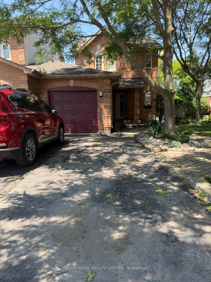 Unit 495 495 Taylor Crescent photo 1