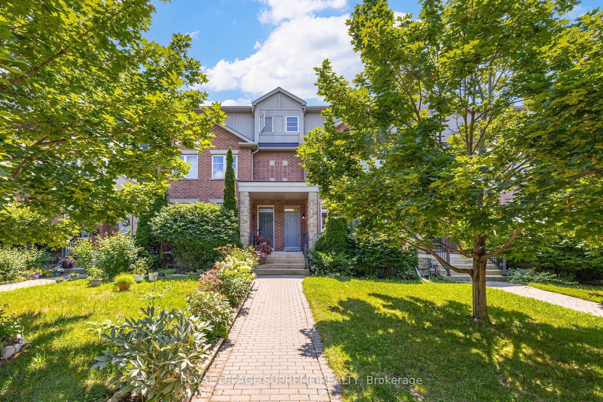 19B Hobden Place photo 1