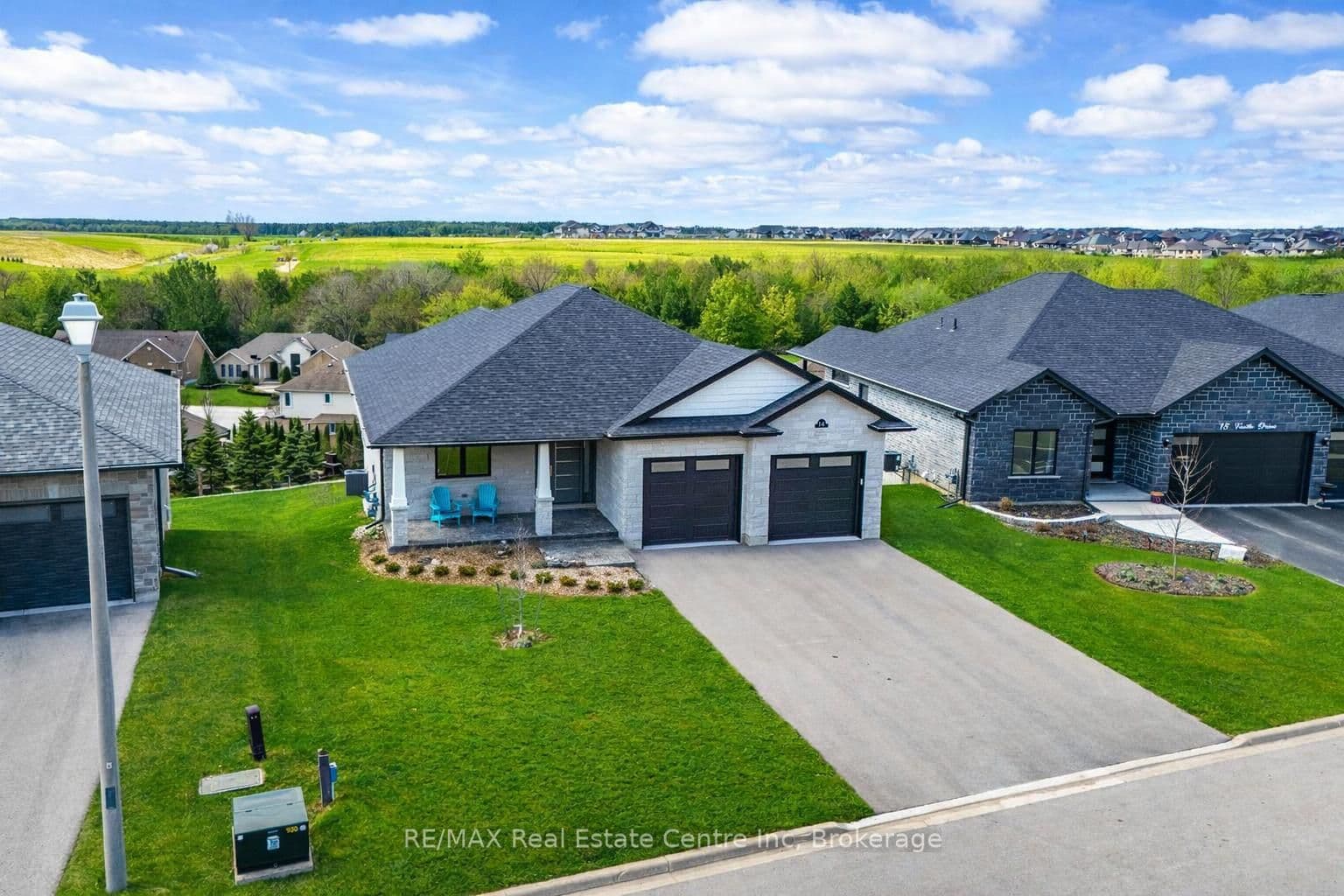 14 Faith Drive photo 1