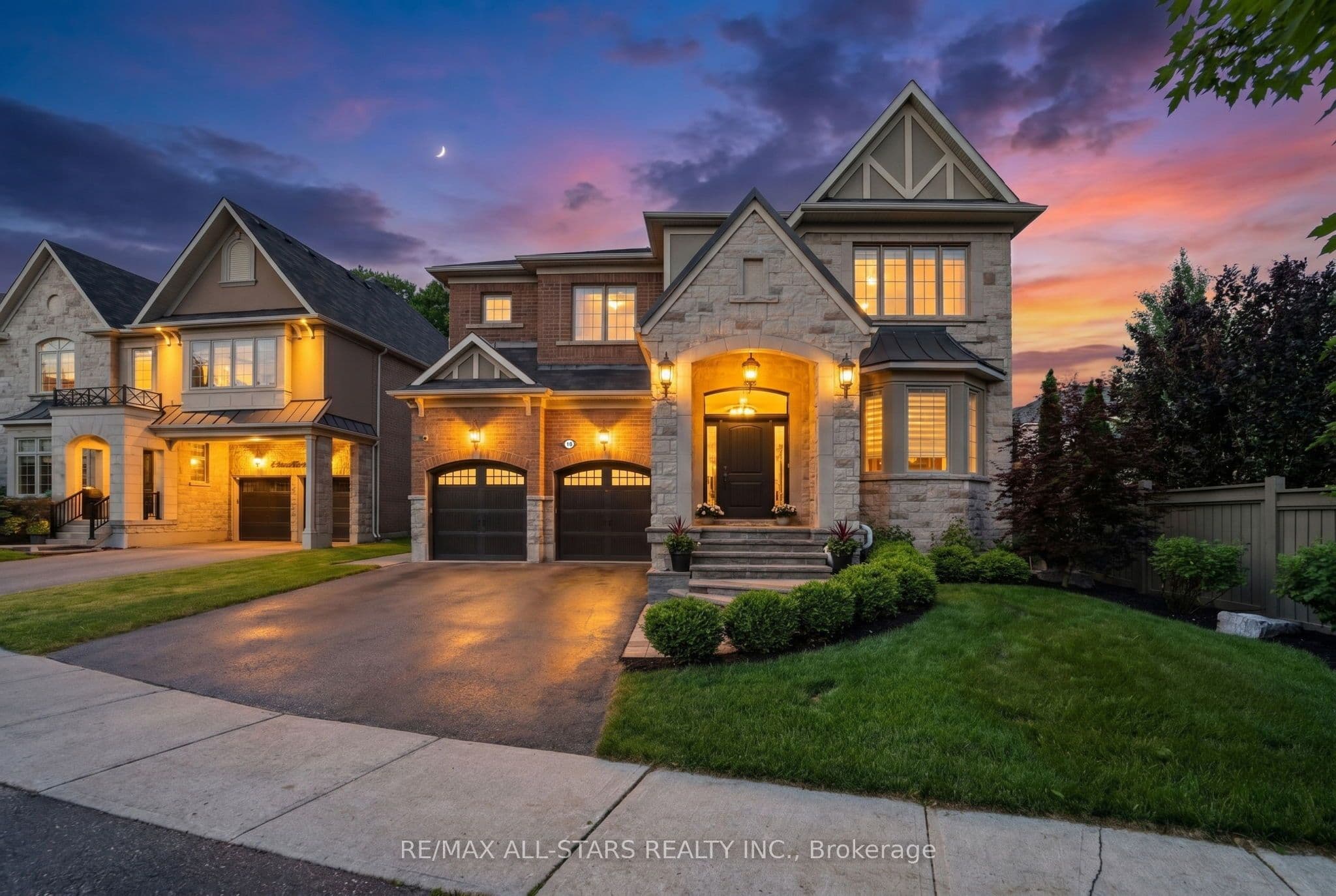 10 Forest Grove Court photo 1