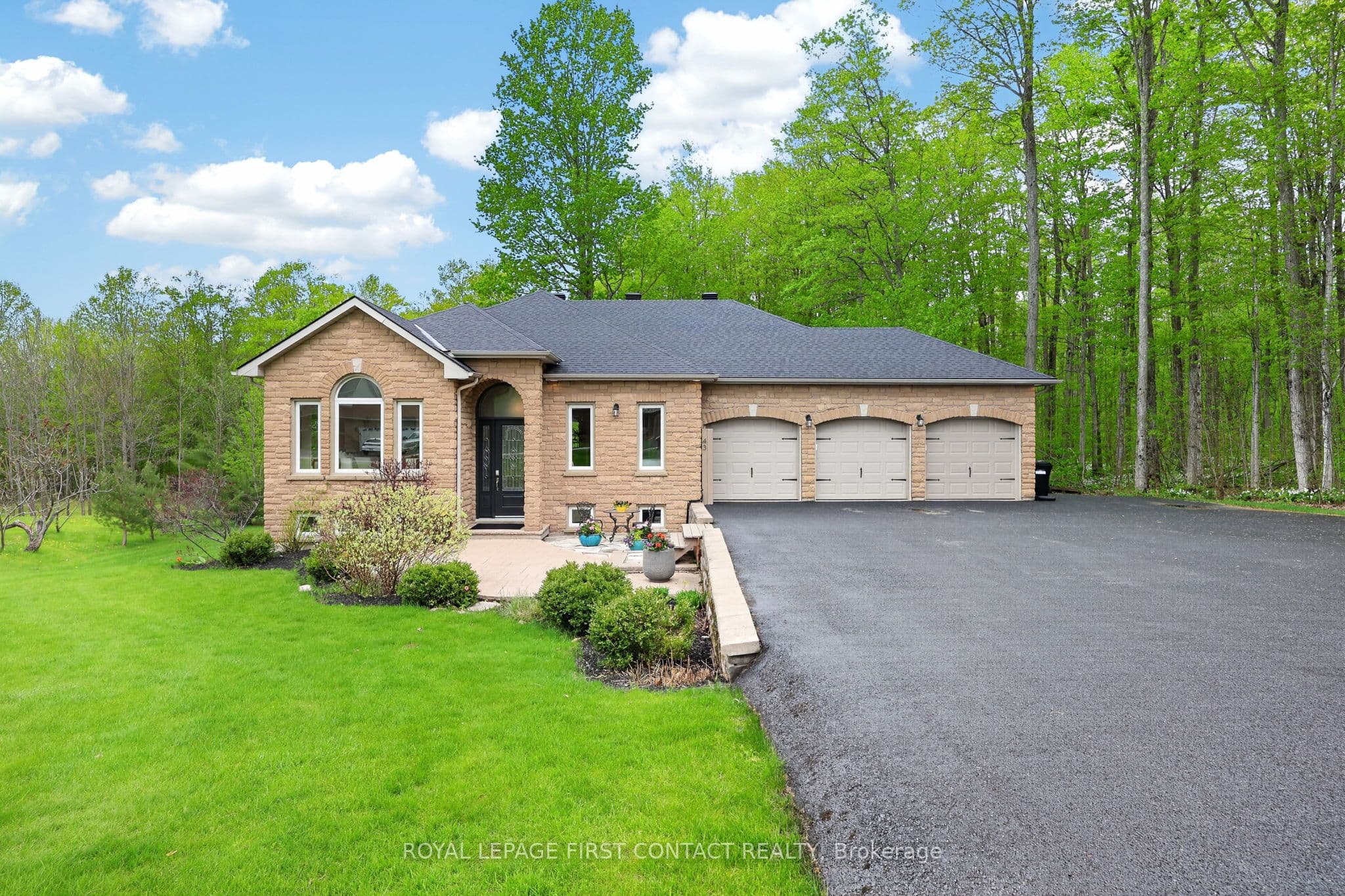 43 Boyd Crescent photo 1