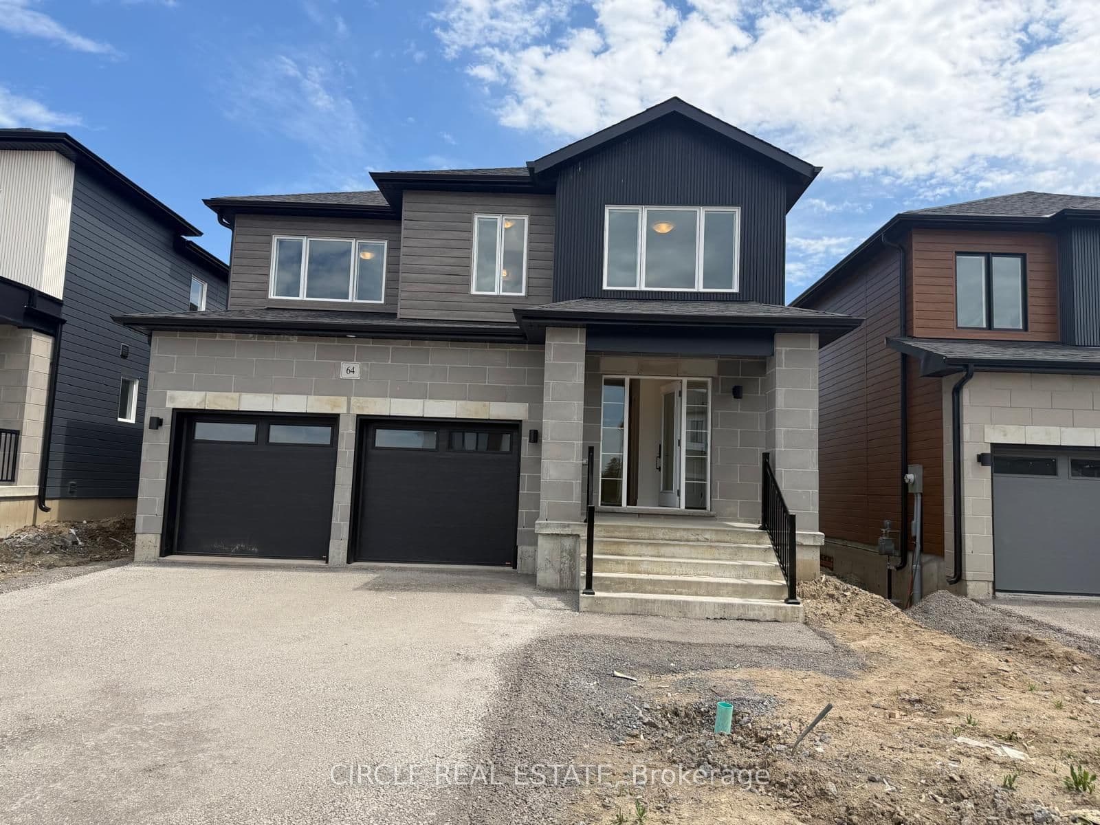 64 Creighton Drive photo 1