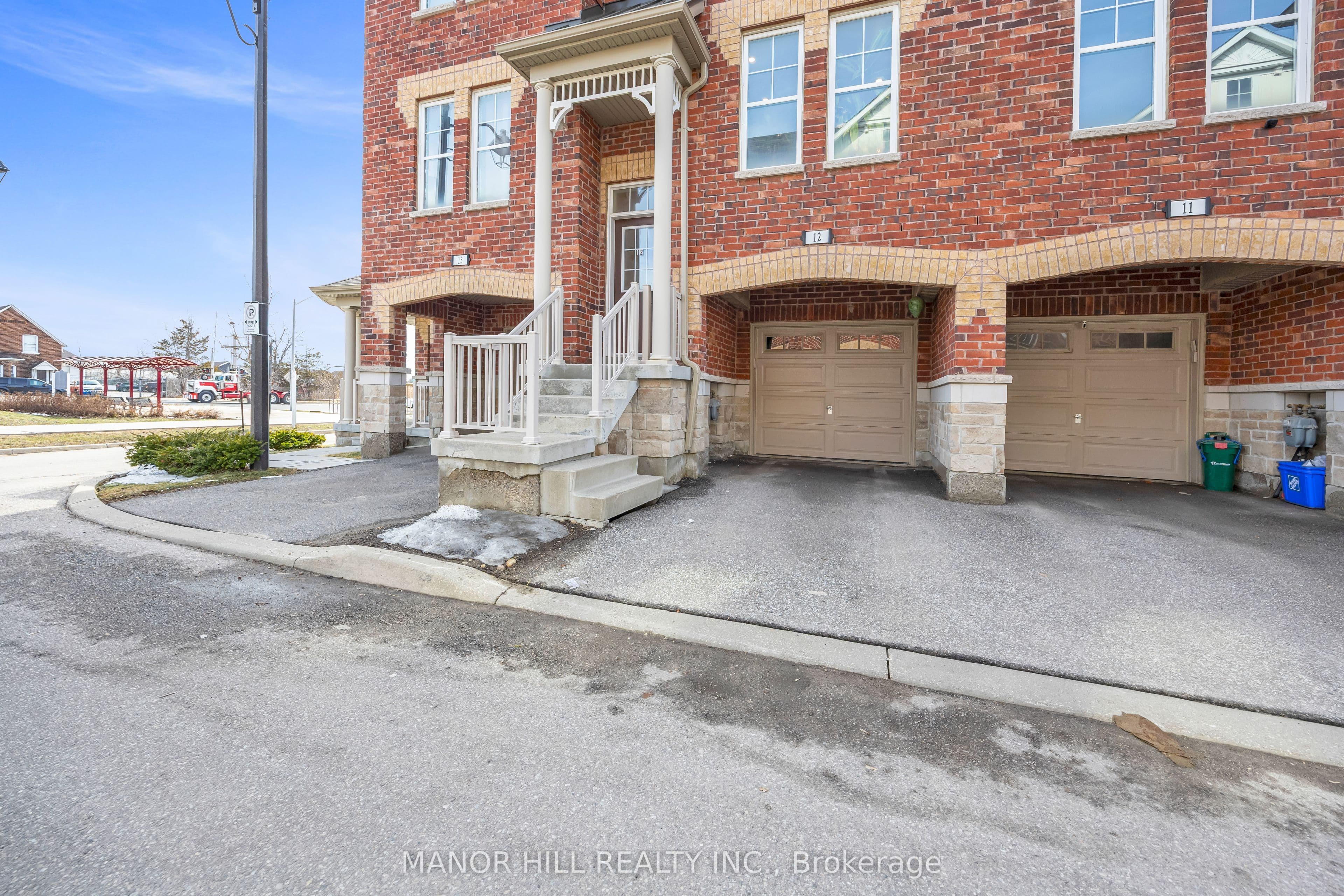 Unit 12 10 Porter Avenue photo 1