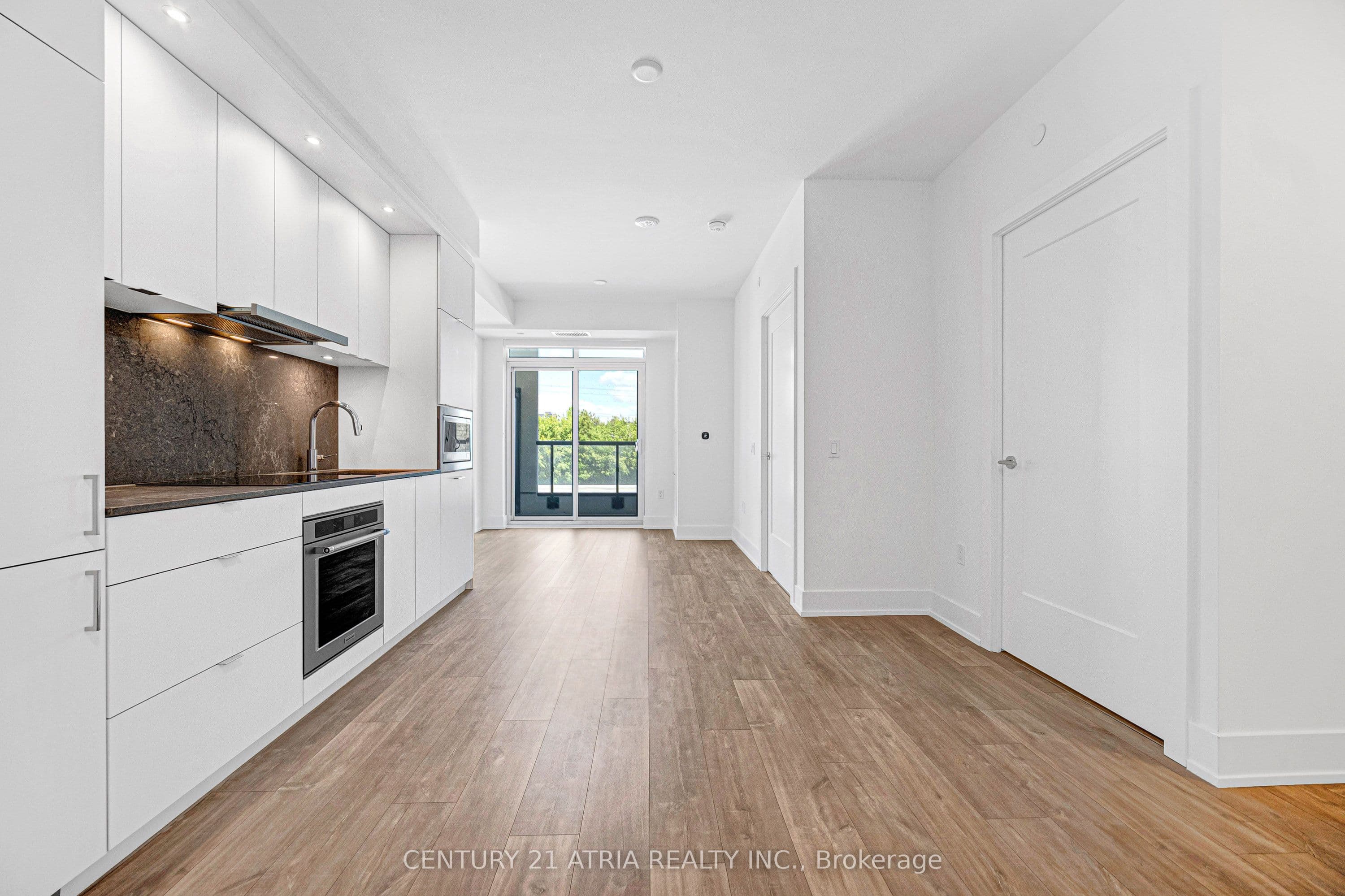 Unit 306 858 Dupont Street photo 1