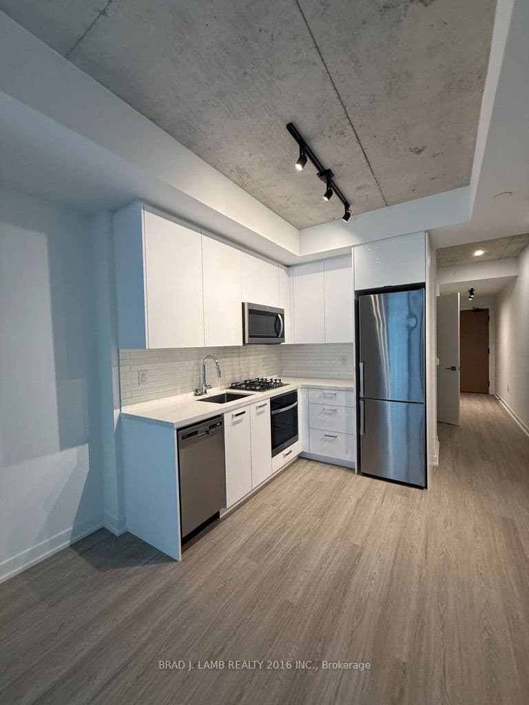 Unit 405 195 McCaul Street photo 1