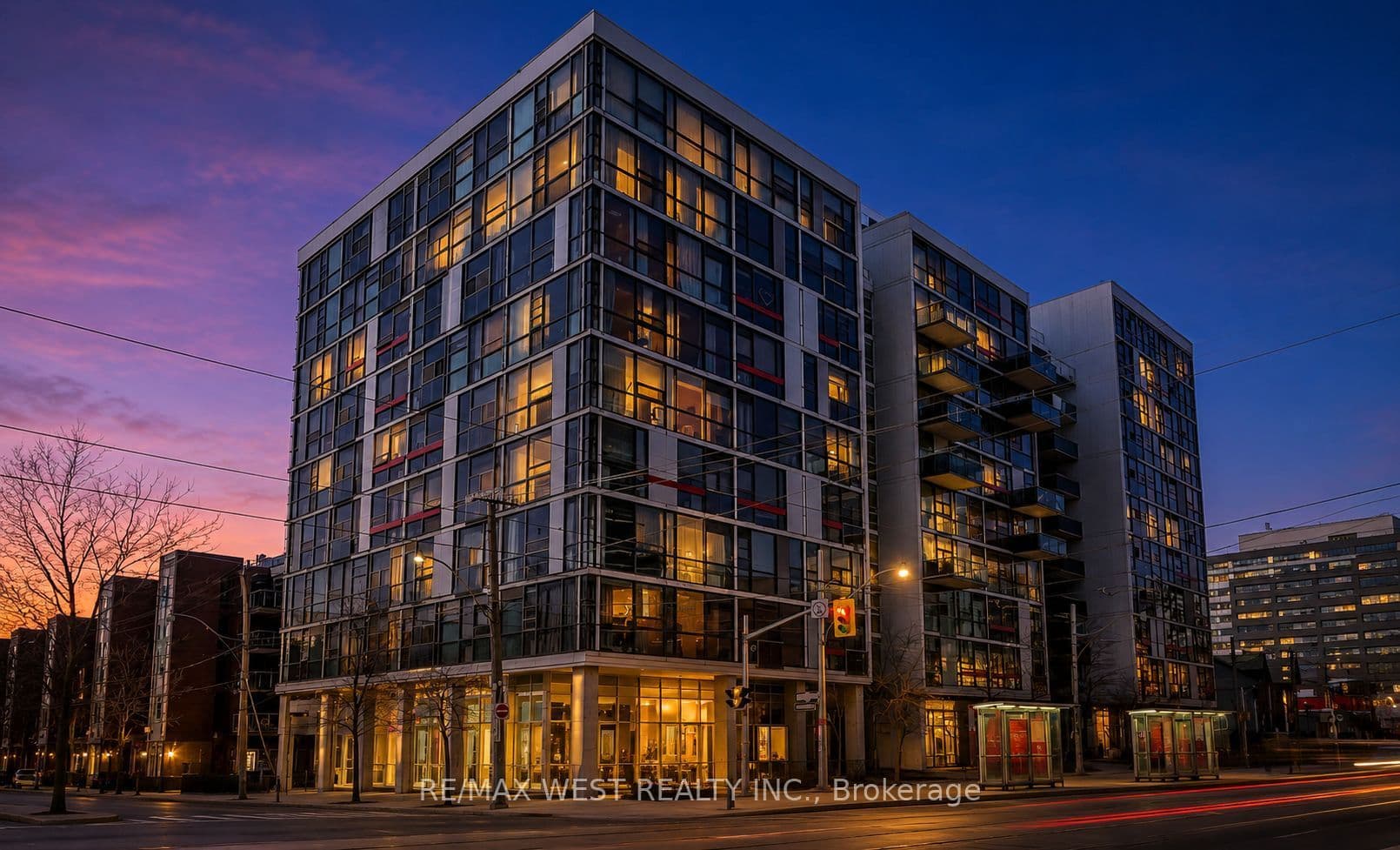 Unit 401 60 Bathurst Street photo 1